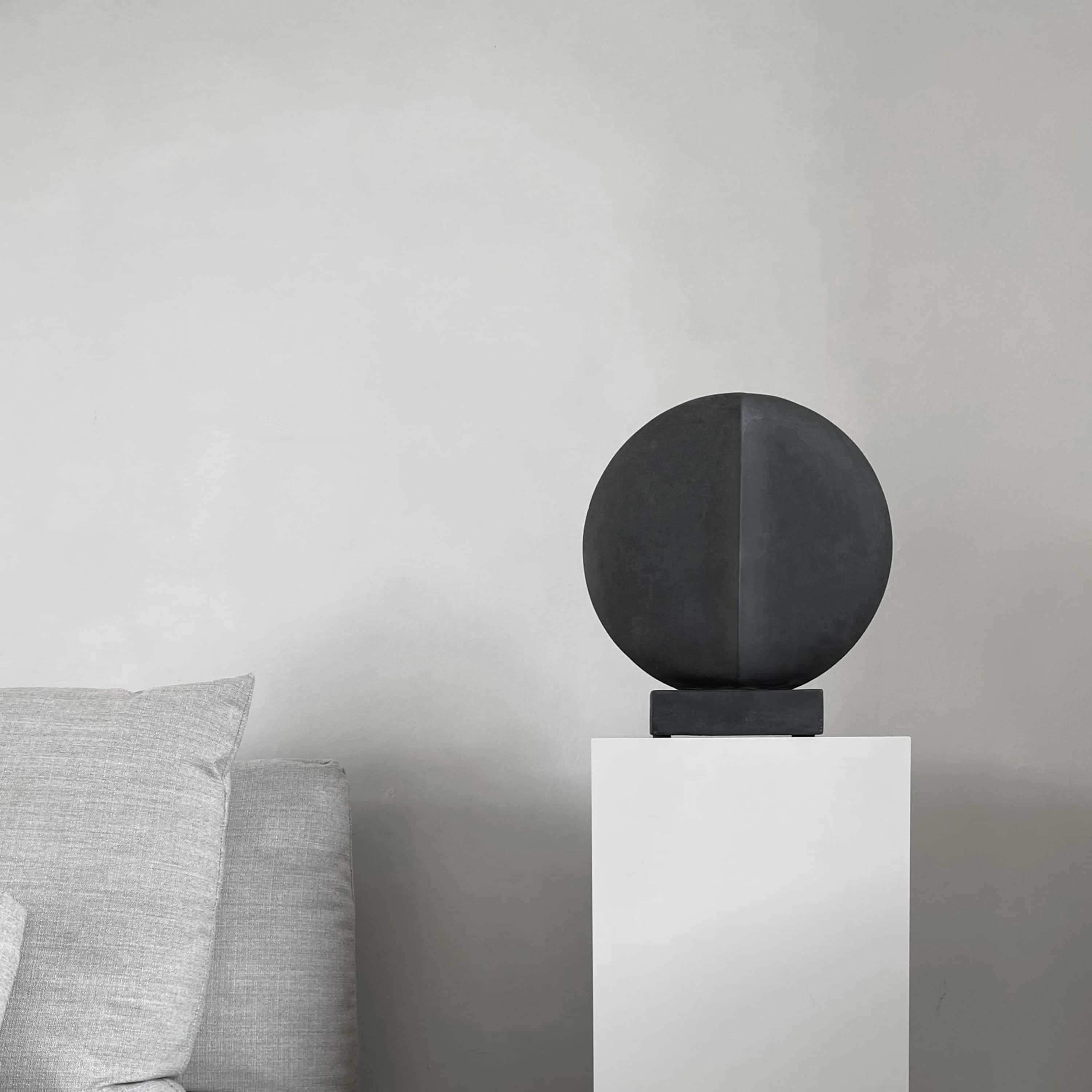 Guggenheim Vase Schwarz Mini
