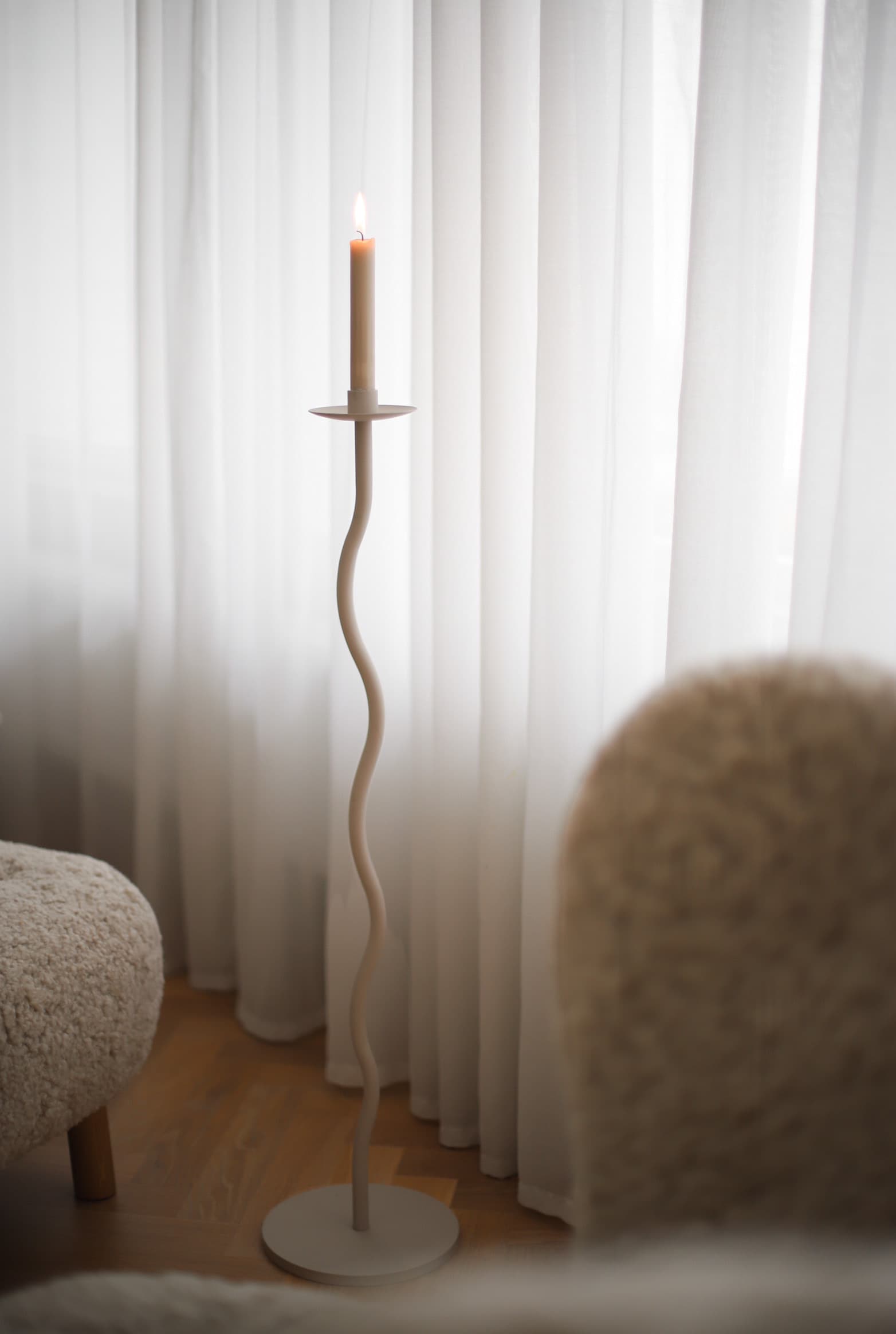 Curved Boden Kerzenständer Sand 85cm