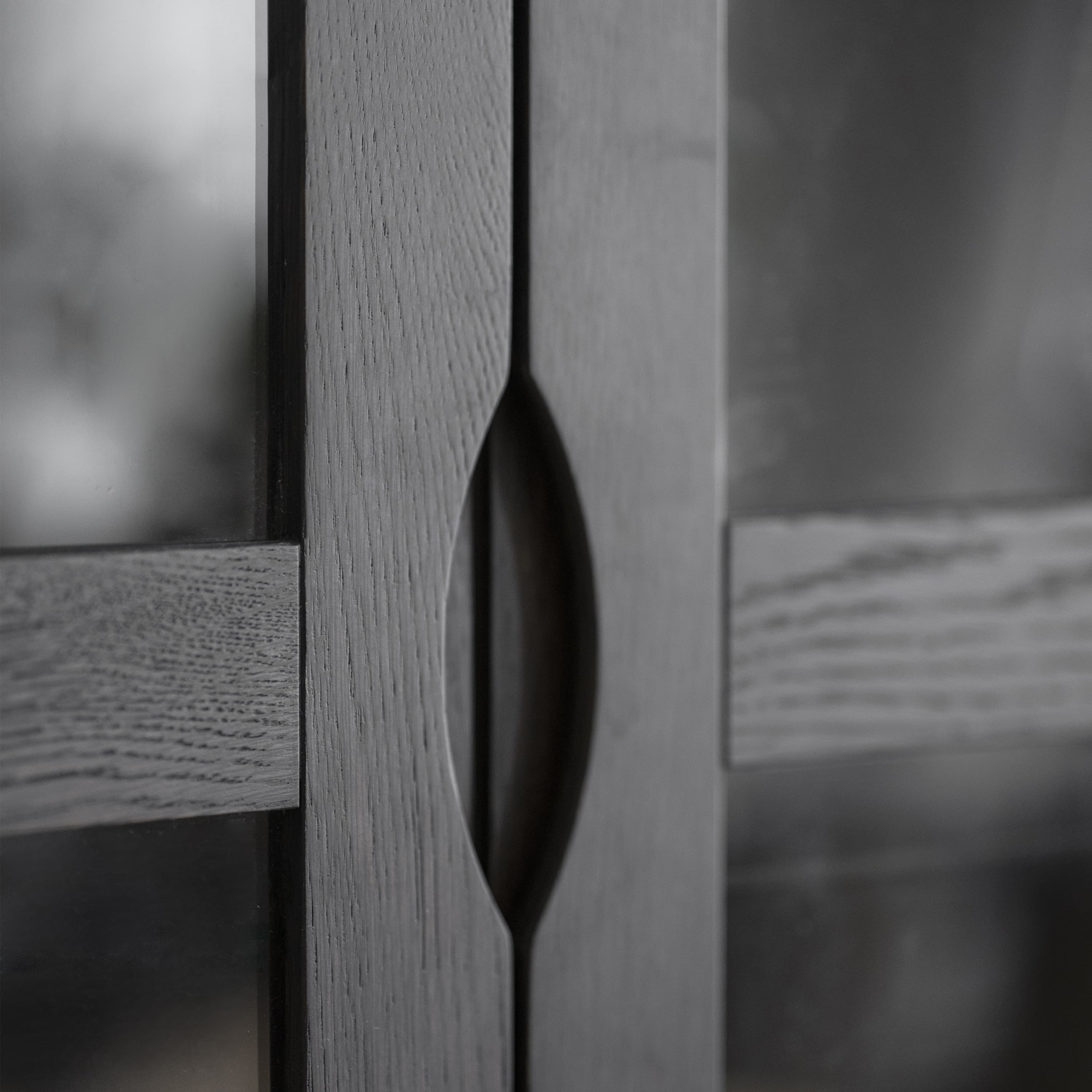 Filippa Glass cabinet Dark Brown 185cm