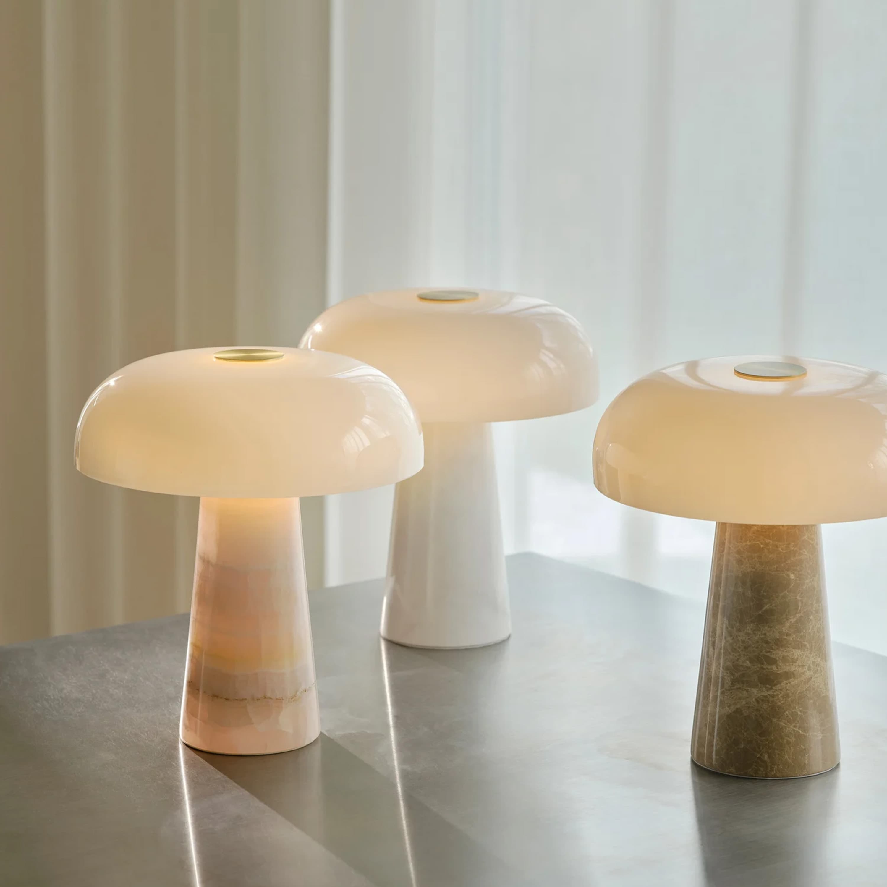 Glossy Mini Table Lamp Pink 24cm