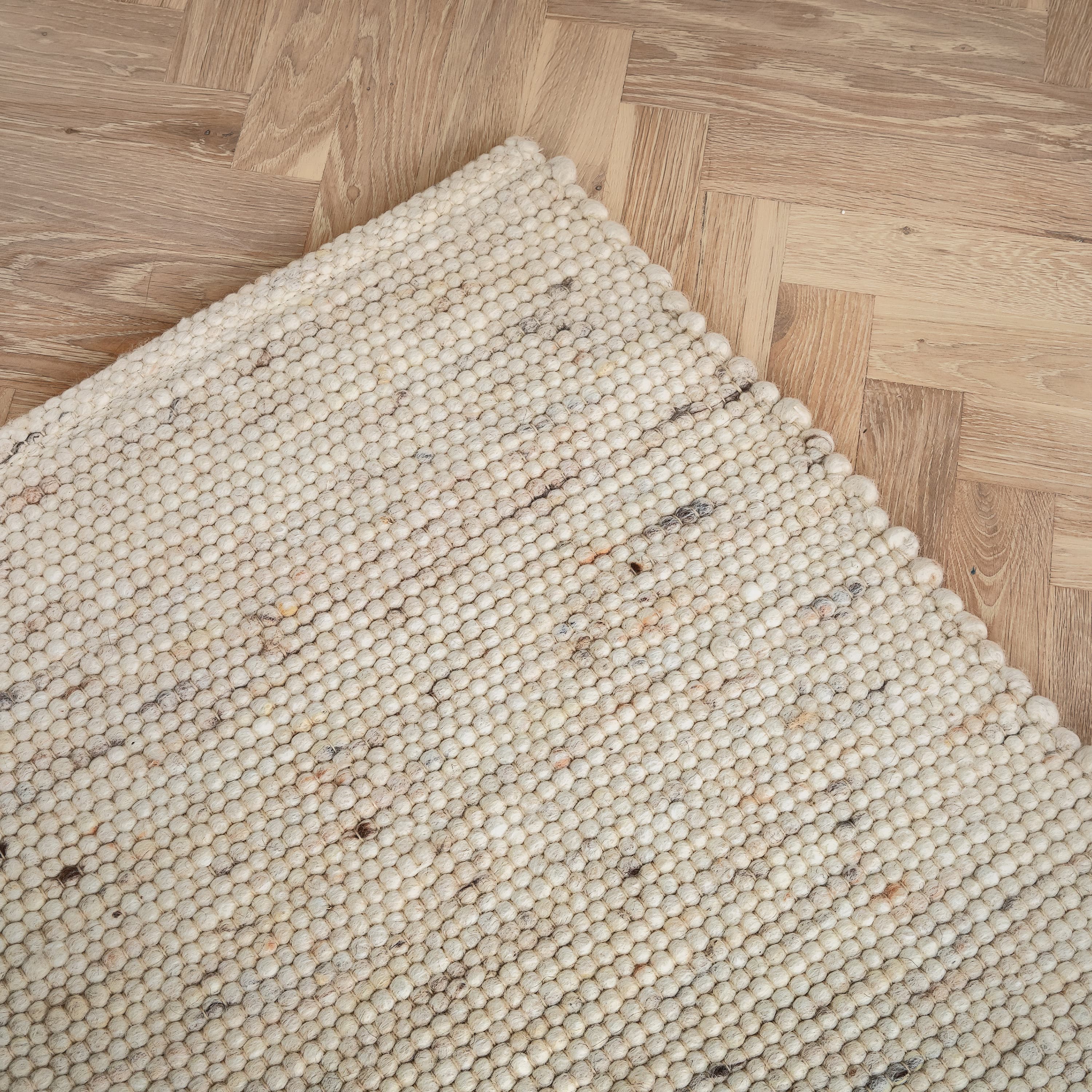 Milos Wollteppich Beige 250x350