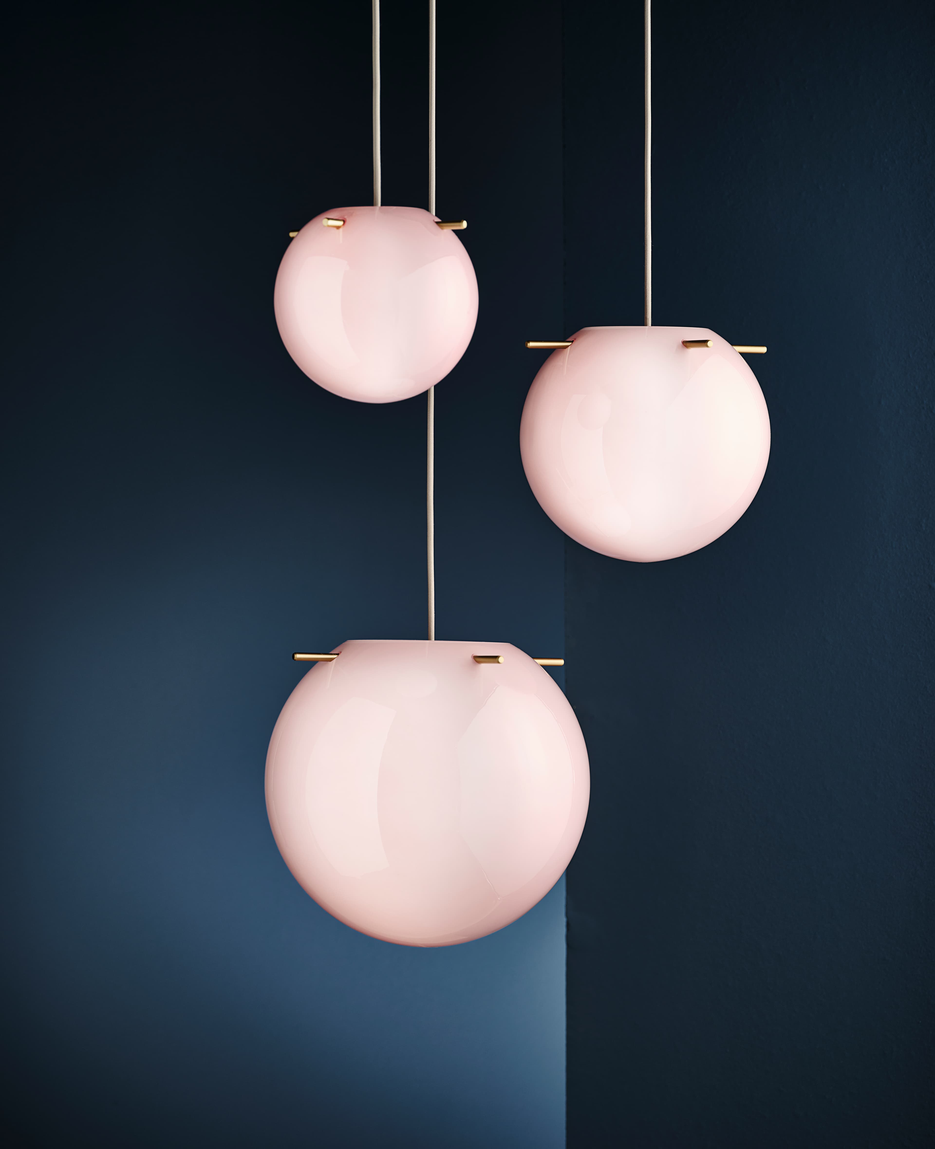 Koi Ceiling Light Opal Rose/Brass Ø32
