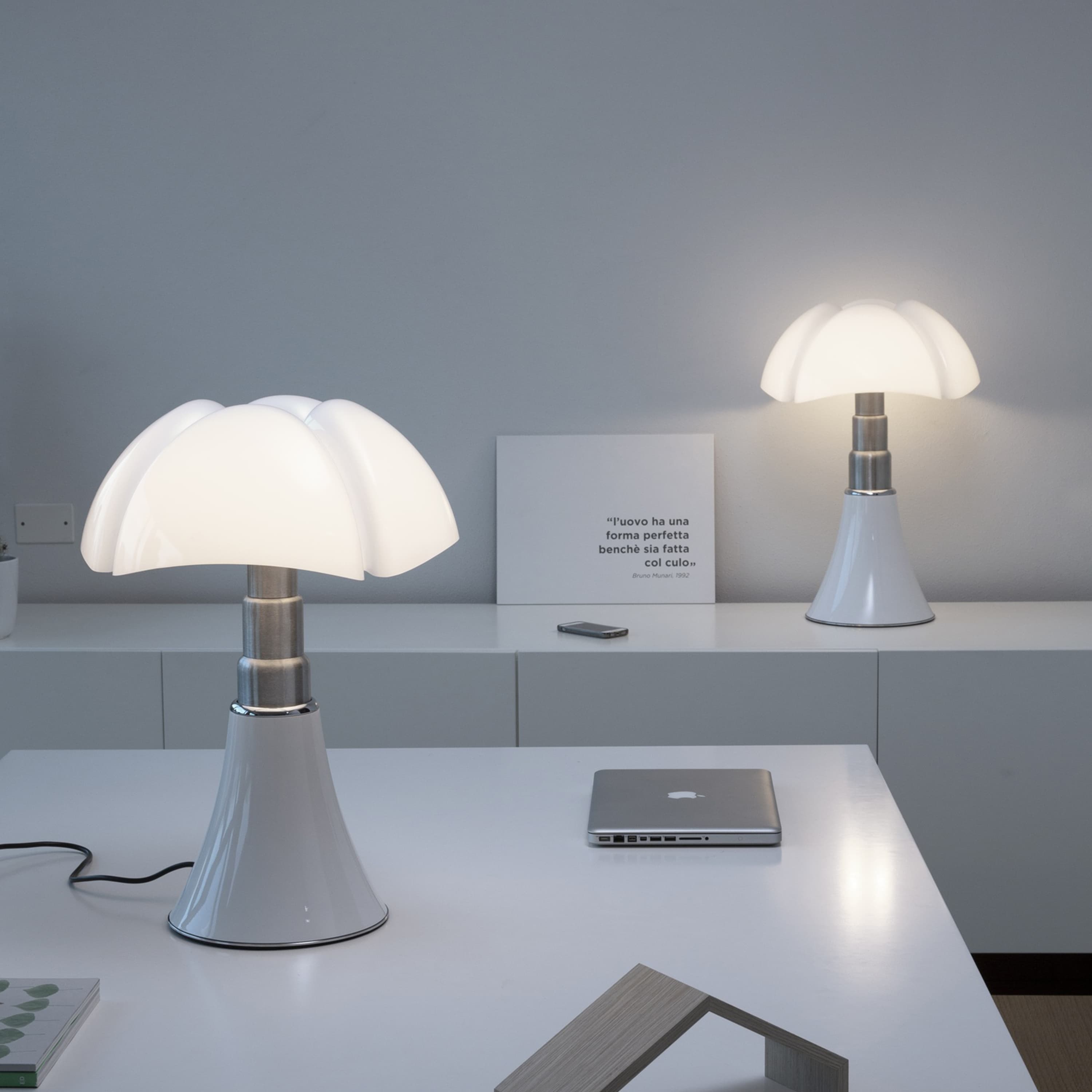Pipistrello Medio Tischlampe Dimmbar LED Weiß