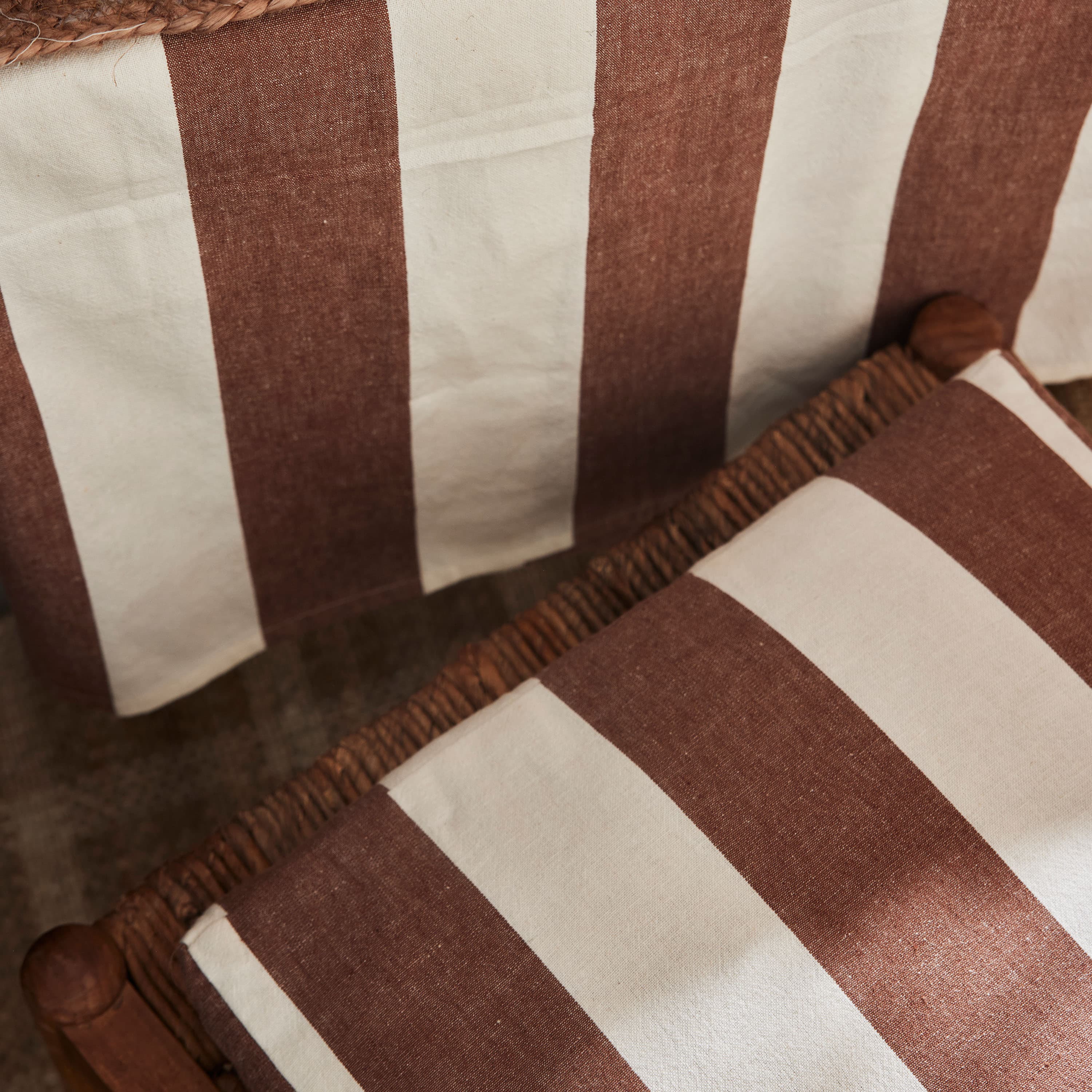 Striped Seat Cushion Brown/Off-white 40x40