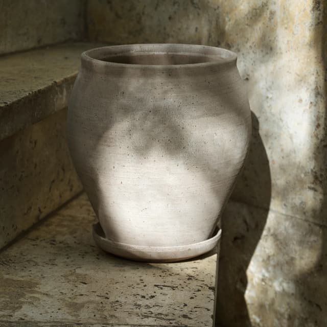 Delphi Plant Pot with Saucer Raw Grey Ø20