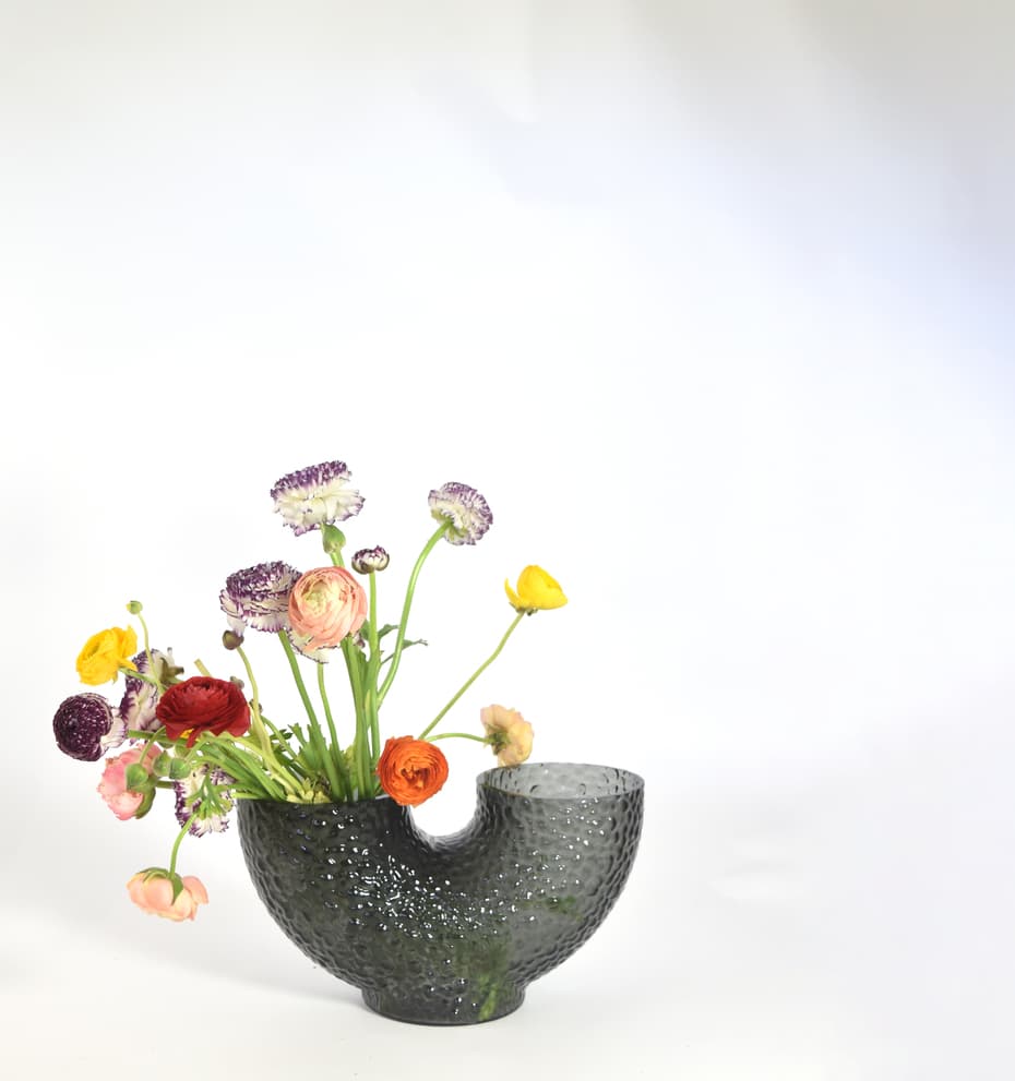 Arura Low Vase Schwarz
