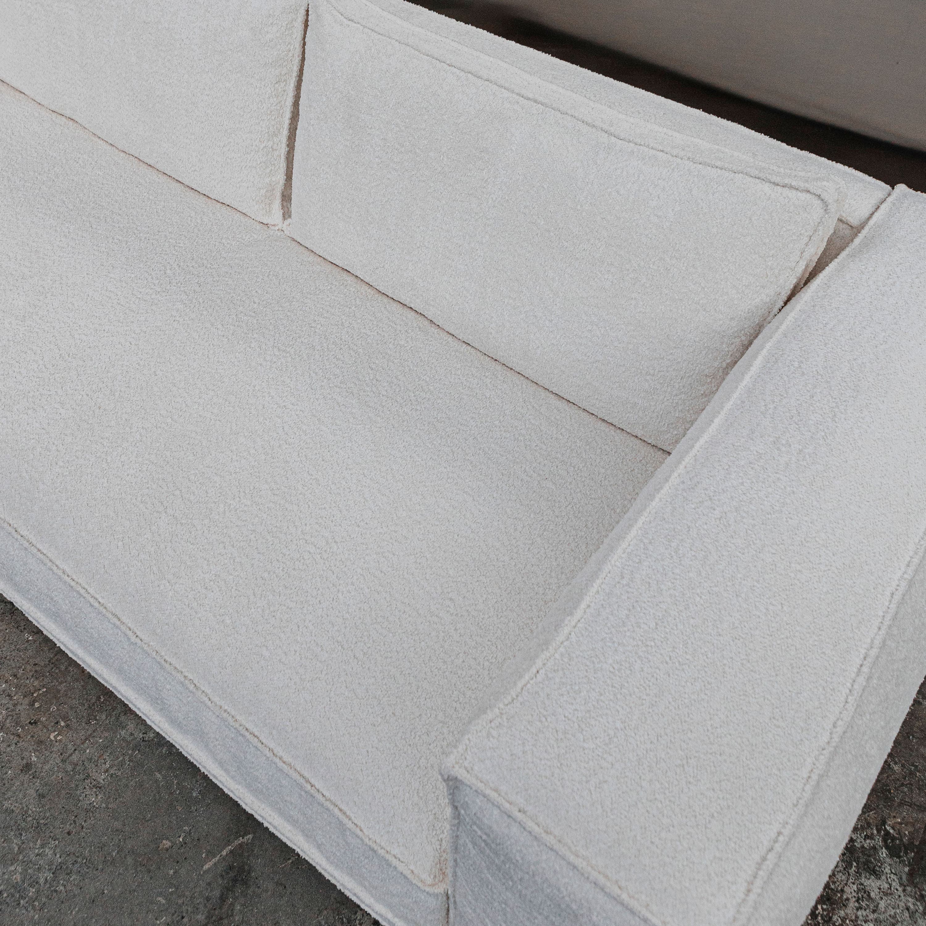 Klinge Sofa Bouclé Soft Offwhite 243cm