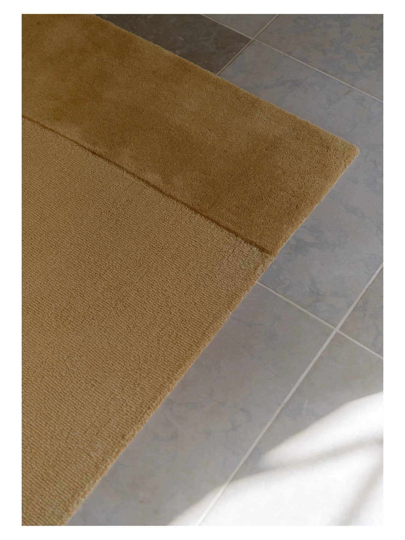 Split Plains Wool Rug Mustard 200x300