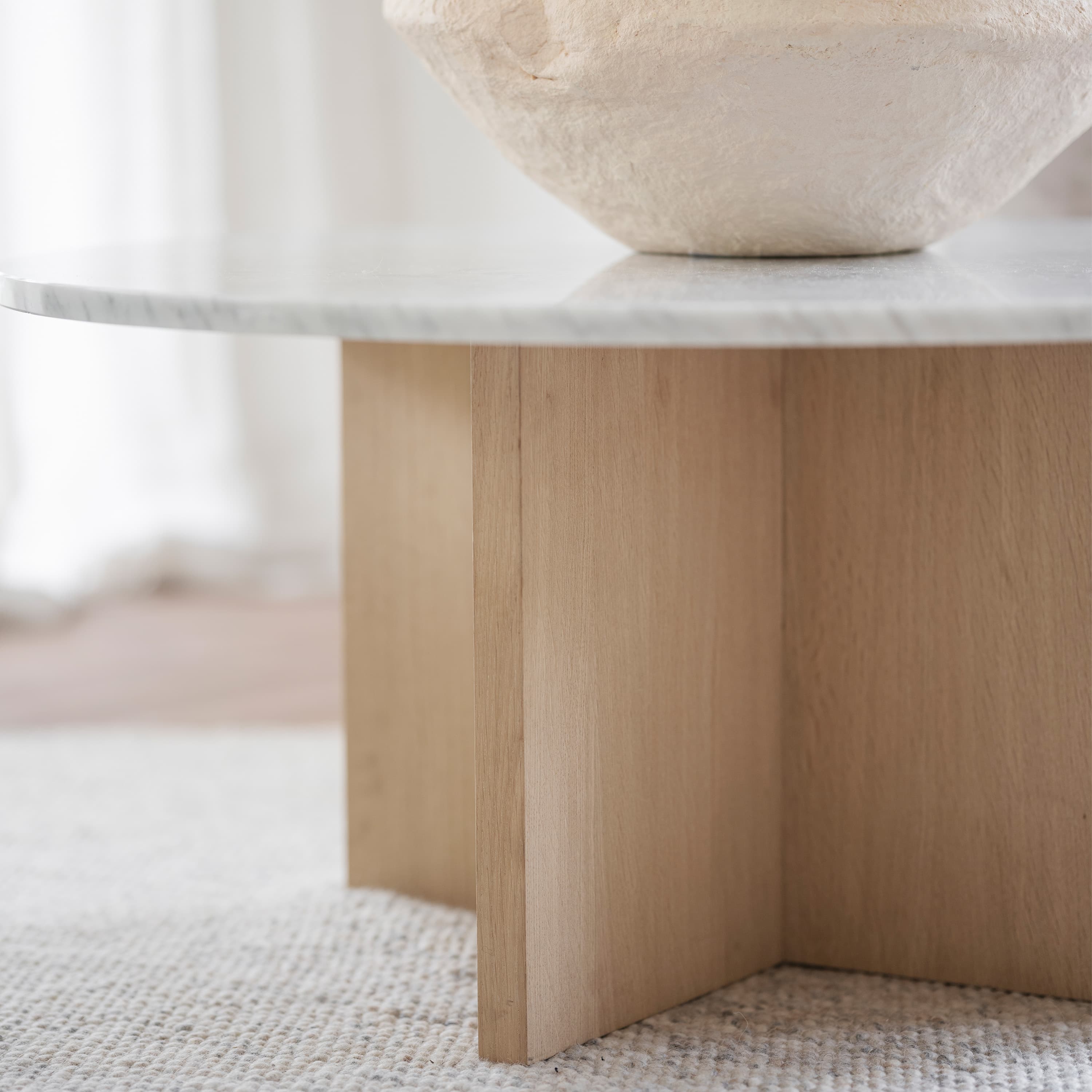 Brooksville Couchtisch Weißer Marmor/Weißpigmentiert Ø90