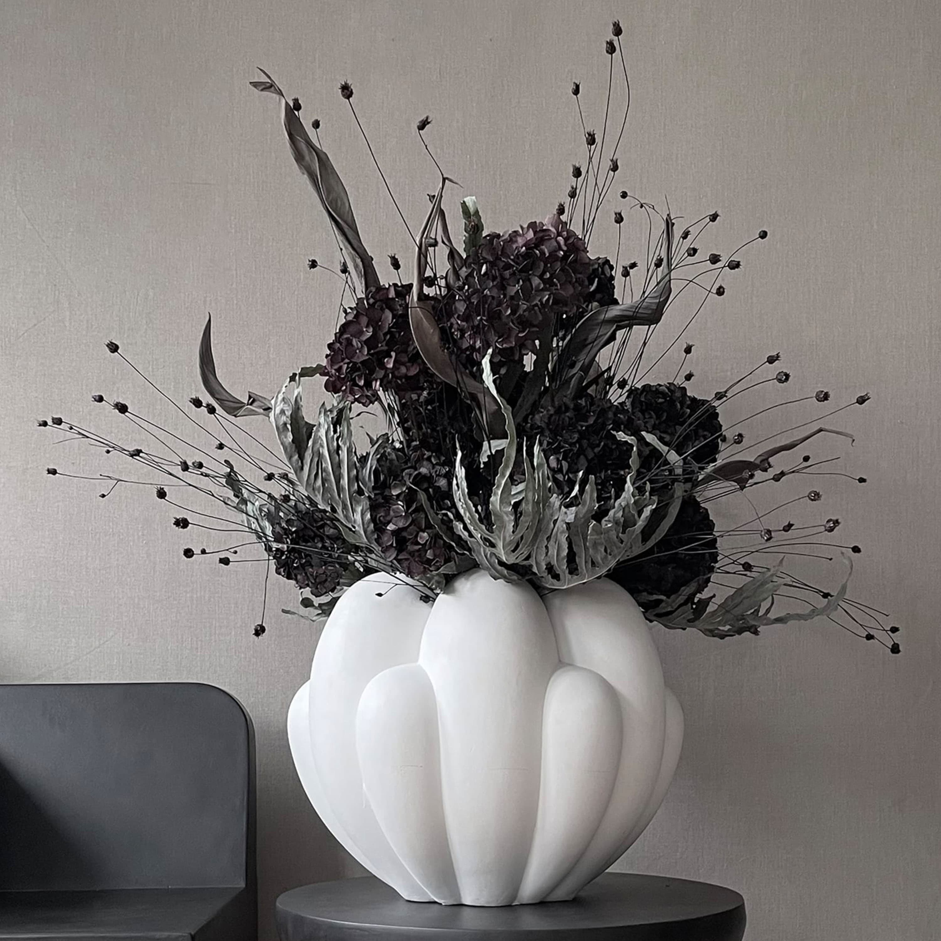 Bloom Vase Chocolate Brown Petit