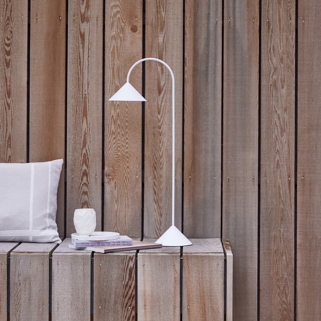 Grasp Portable Tischlampe Matt White 72cm