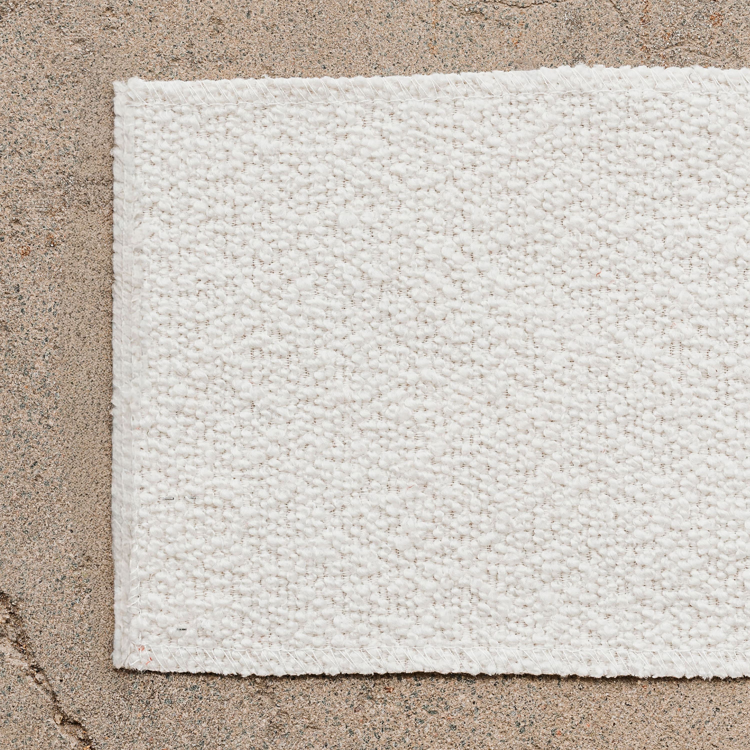Klinge Sofa Bouclé Soft Offwhite 243cm