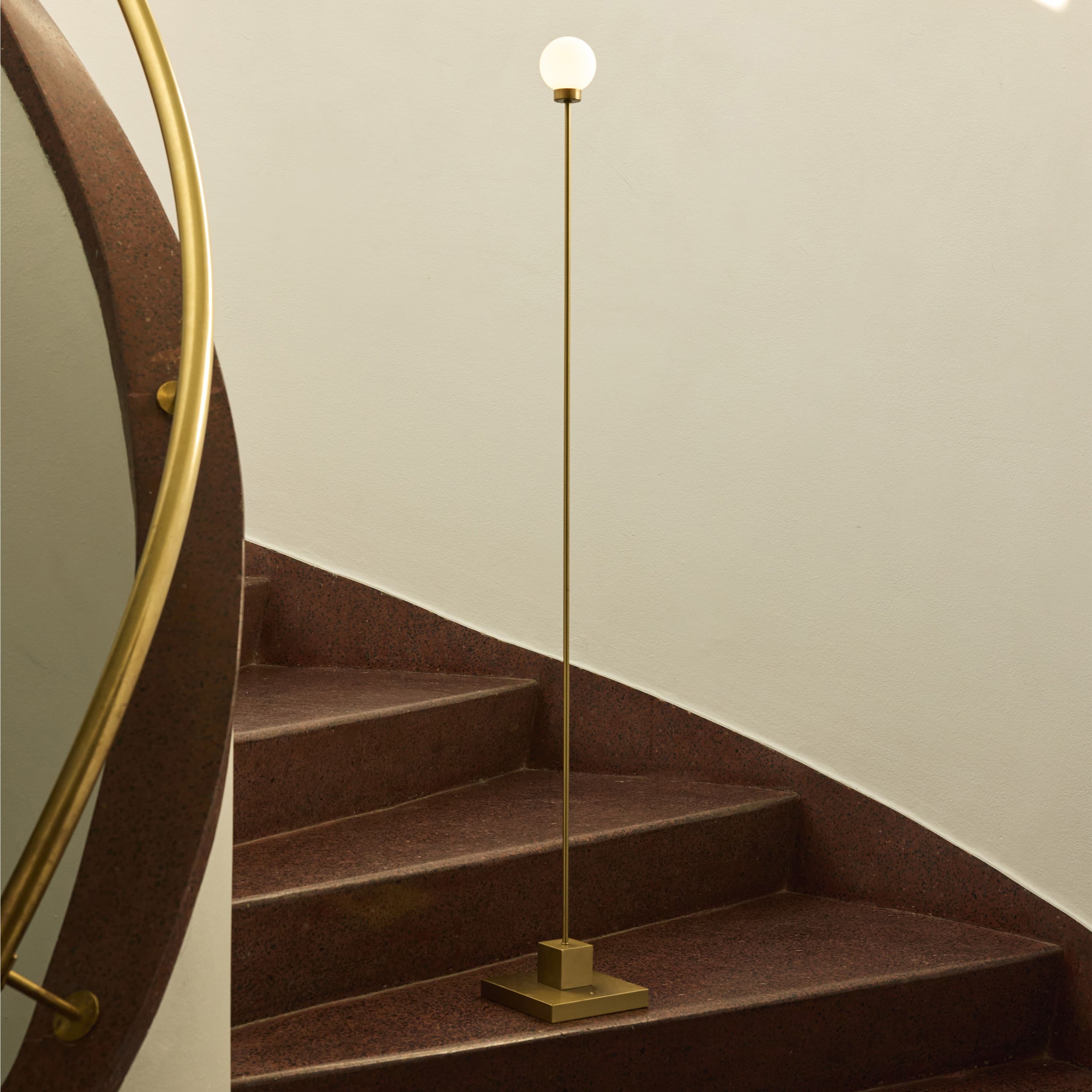 Snowball Stehlampe Tragbar Messing