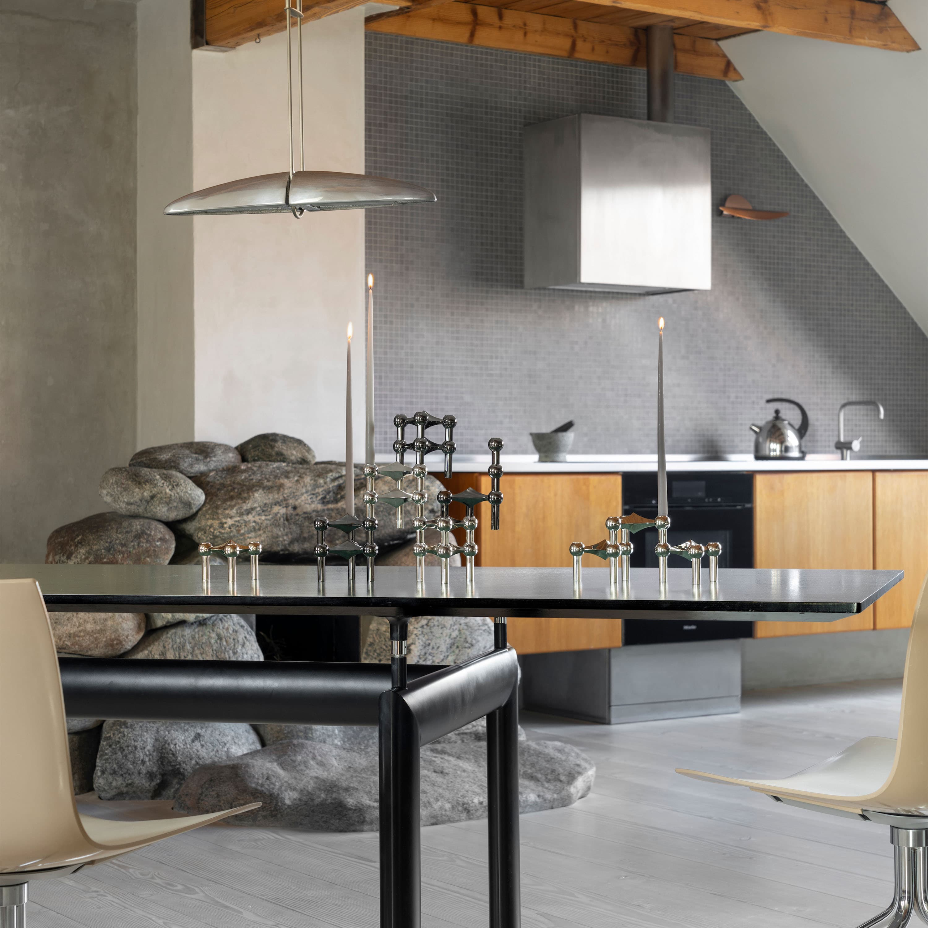 STOFF Nagel Leuchter Black Chrome