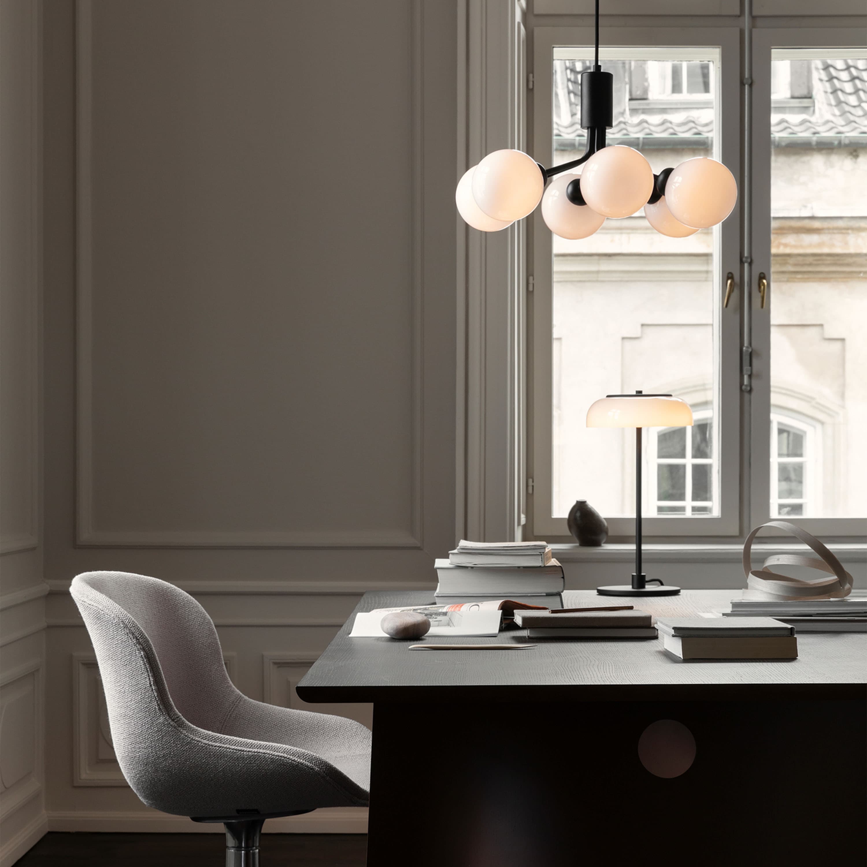 Apiales 6 Deckenleuchte Satin Black/Opal