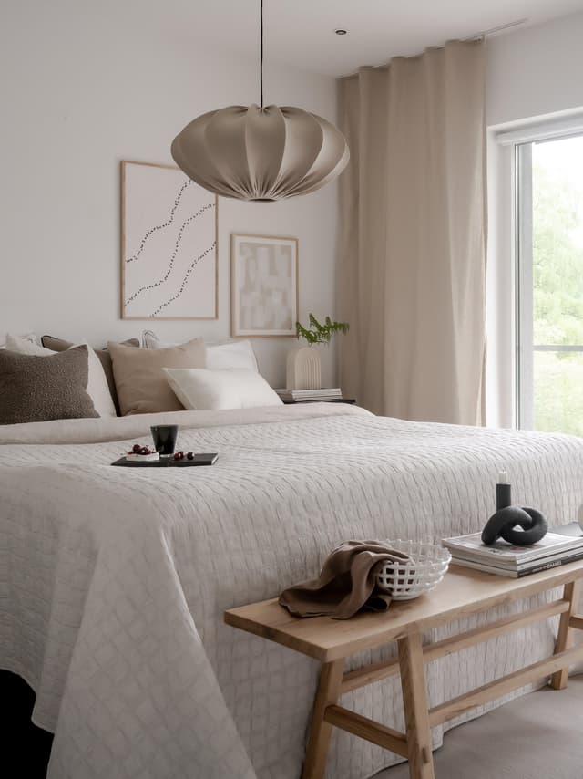 Mavis Bedspread Offwhite 260x260