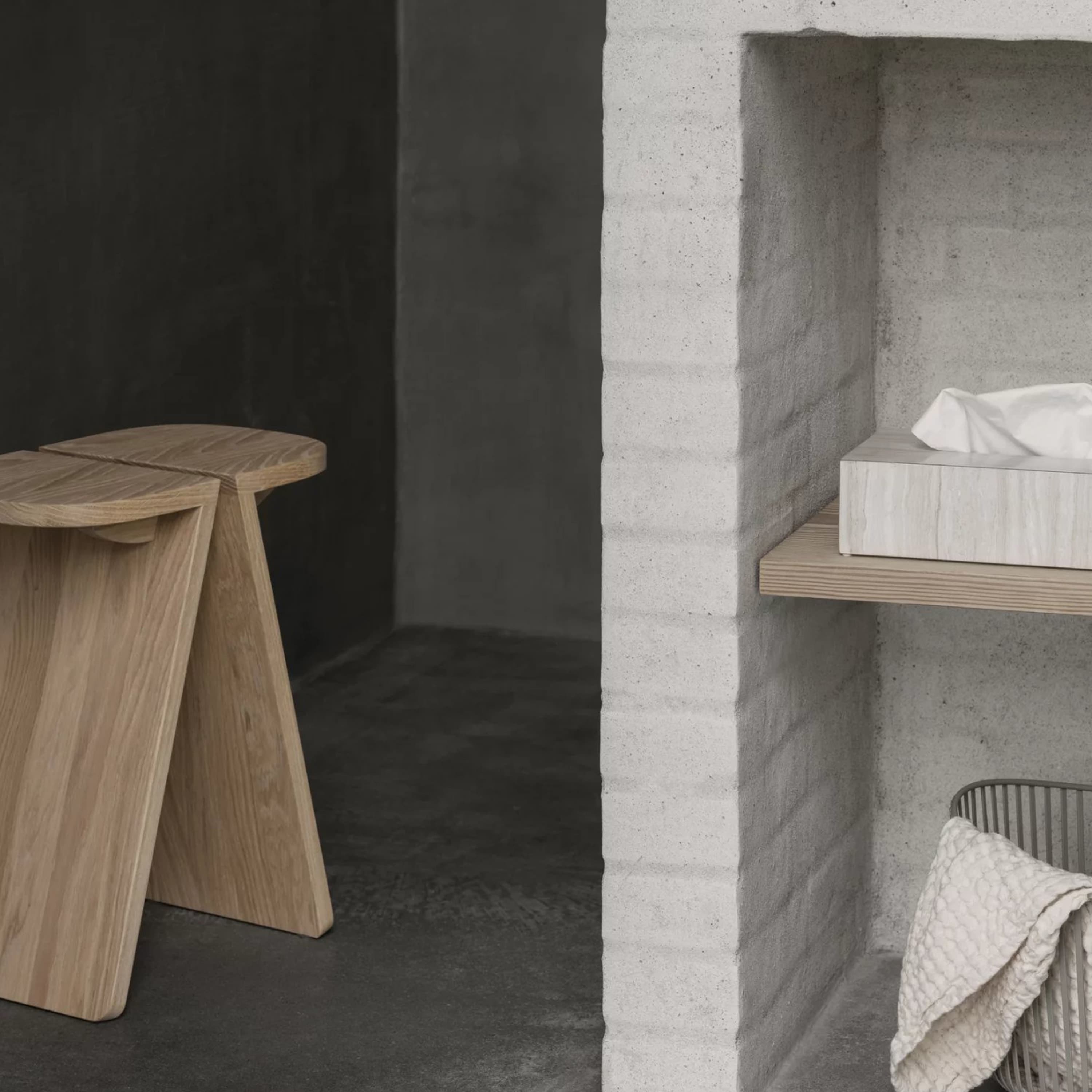 Avio Stool Oak 45cm