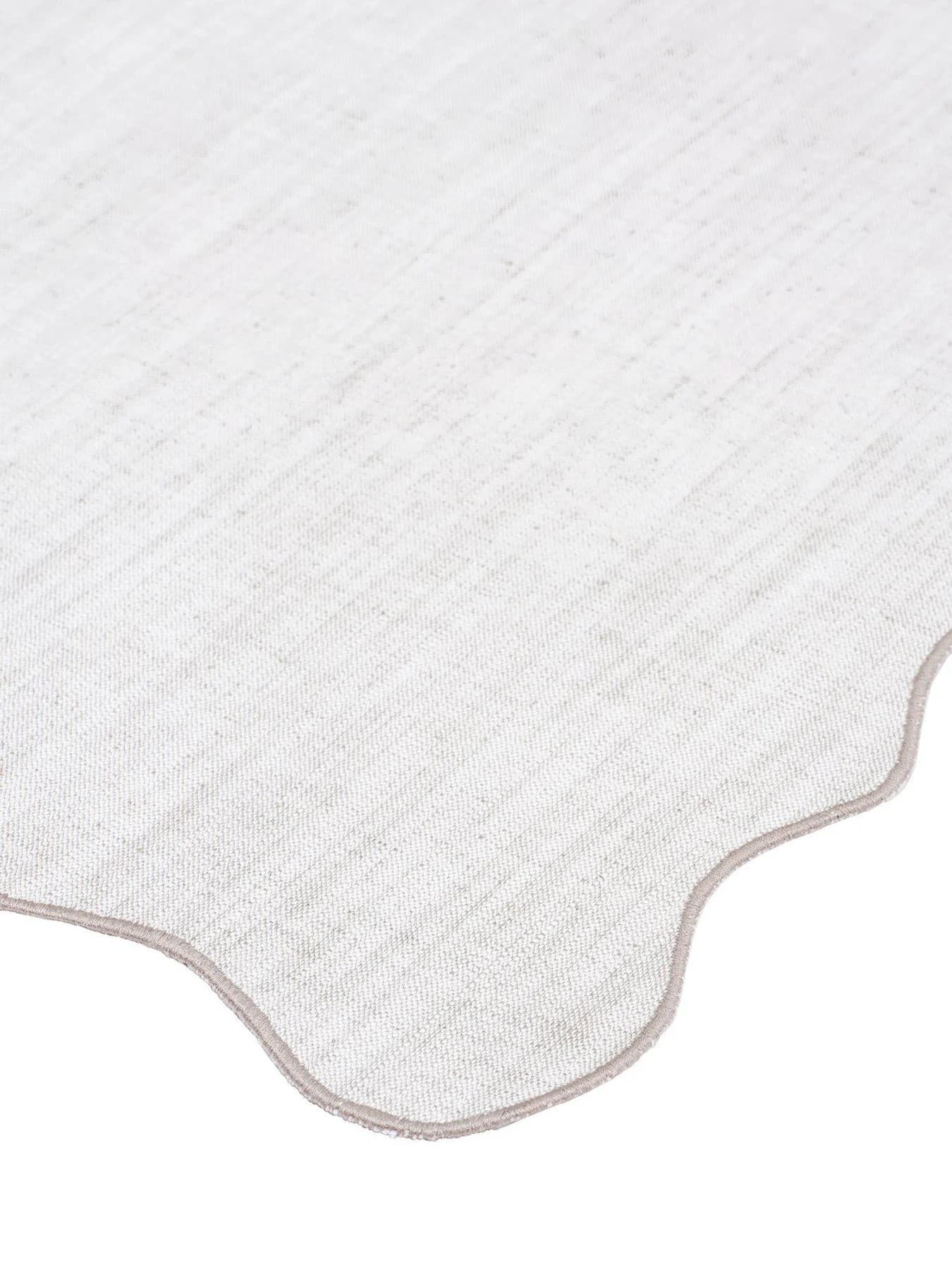 Sabina Tablett Beige 35x45