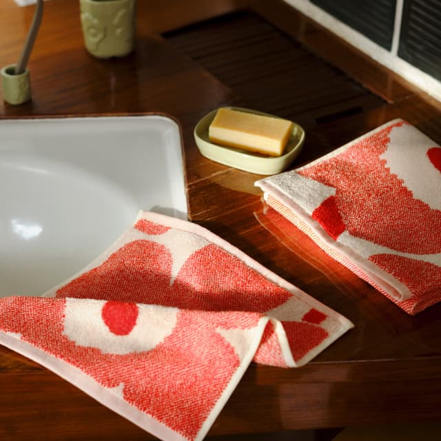 Unikko Towel Off White/Orange Red 32x50