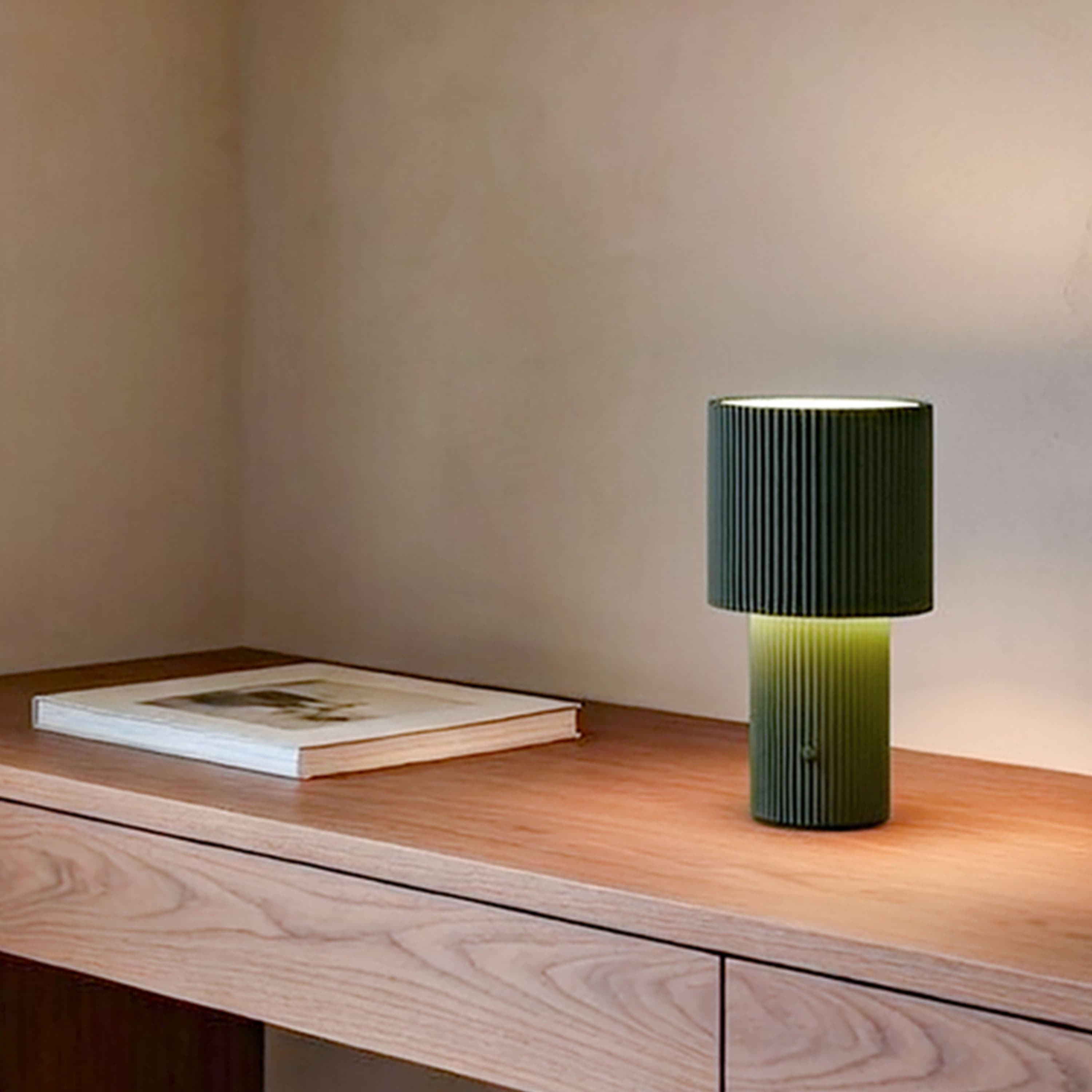 Iluma Tragbare Tischlampe Olivgrün 22cm