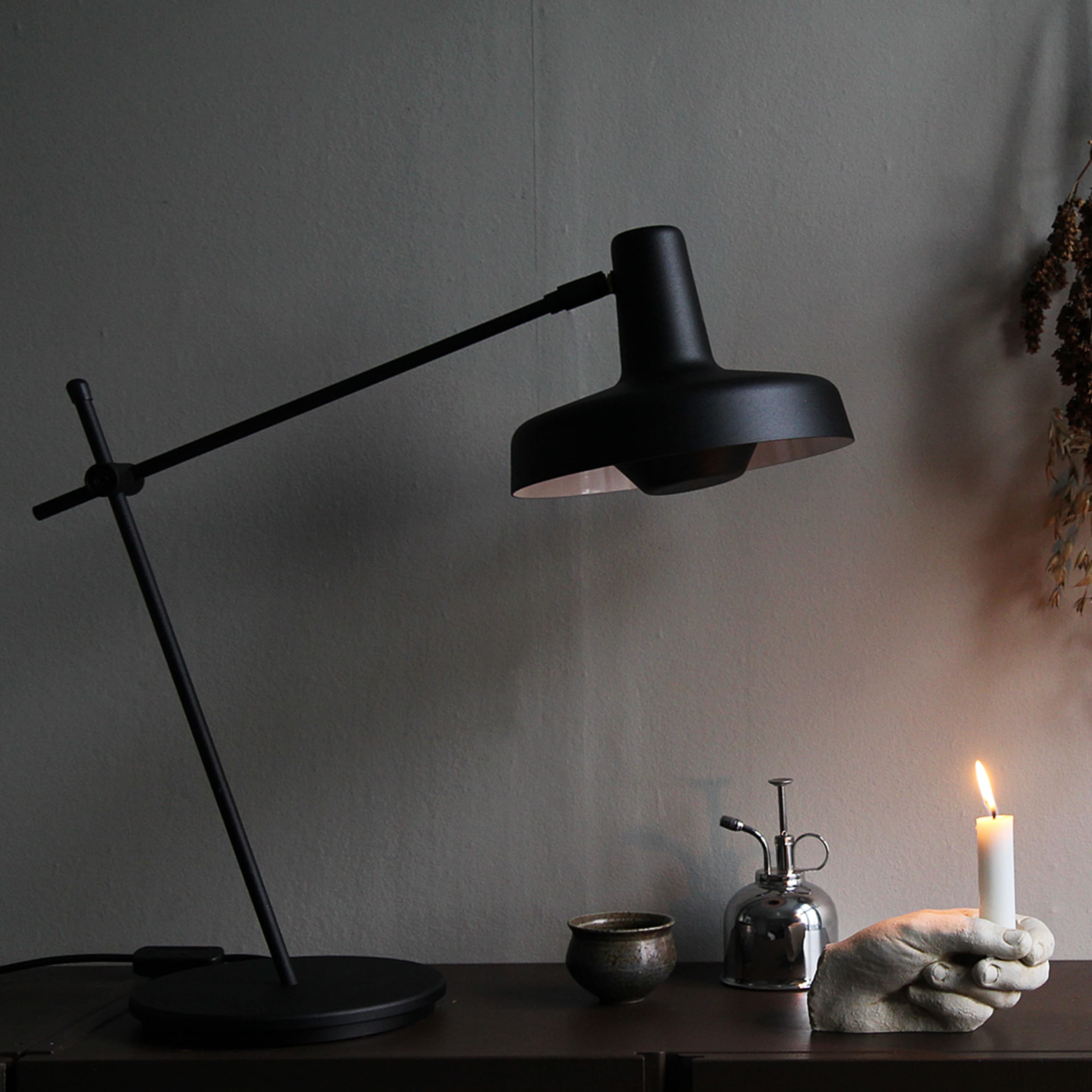 Arigato Table Lamp Palace Black