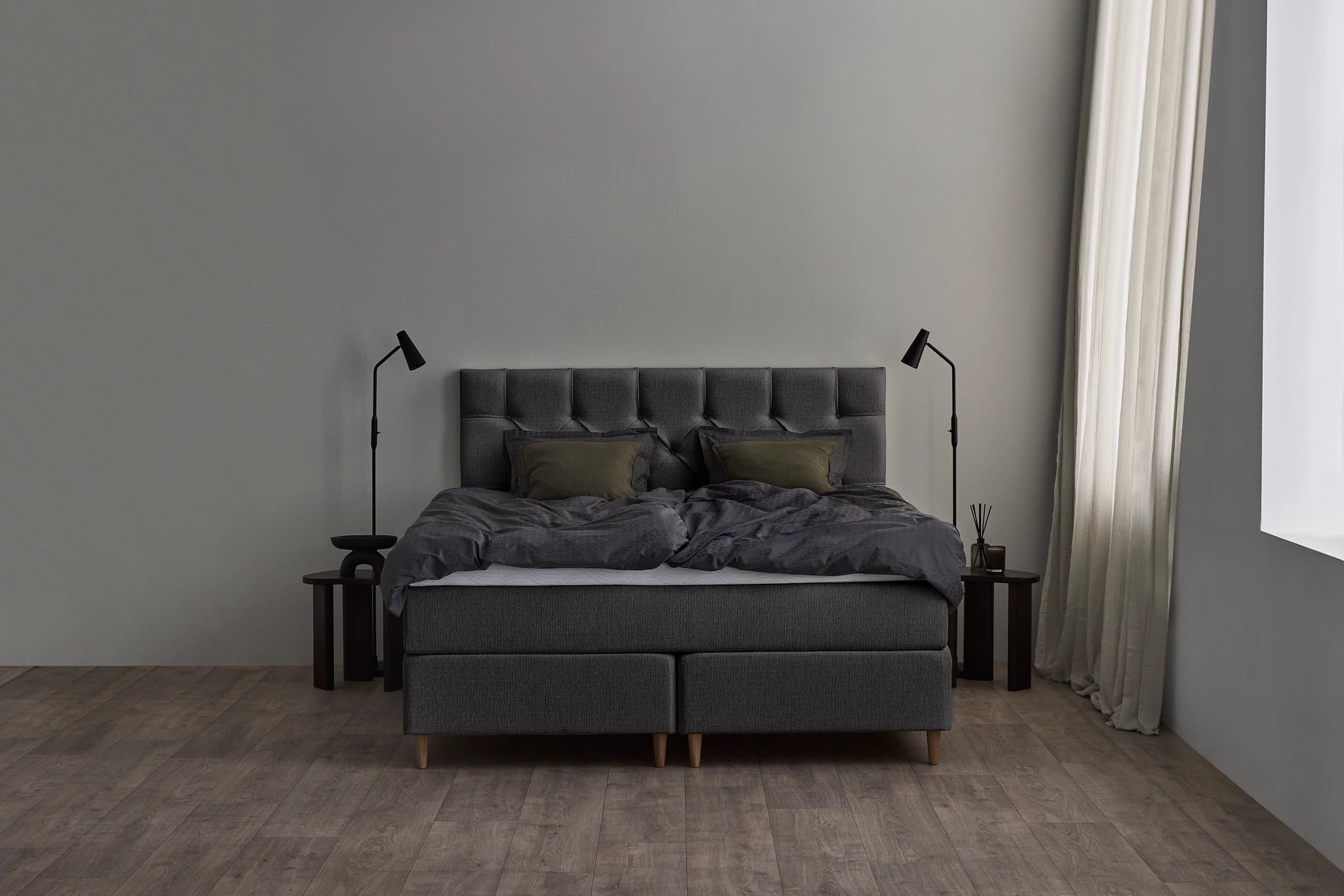 Promise Kontinentalsäng Dark Grey 160x200 Pro Plus SmartCool 8cm Mjuk Metallben Krom 12cm