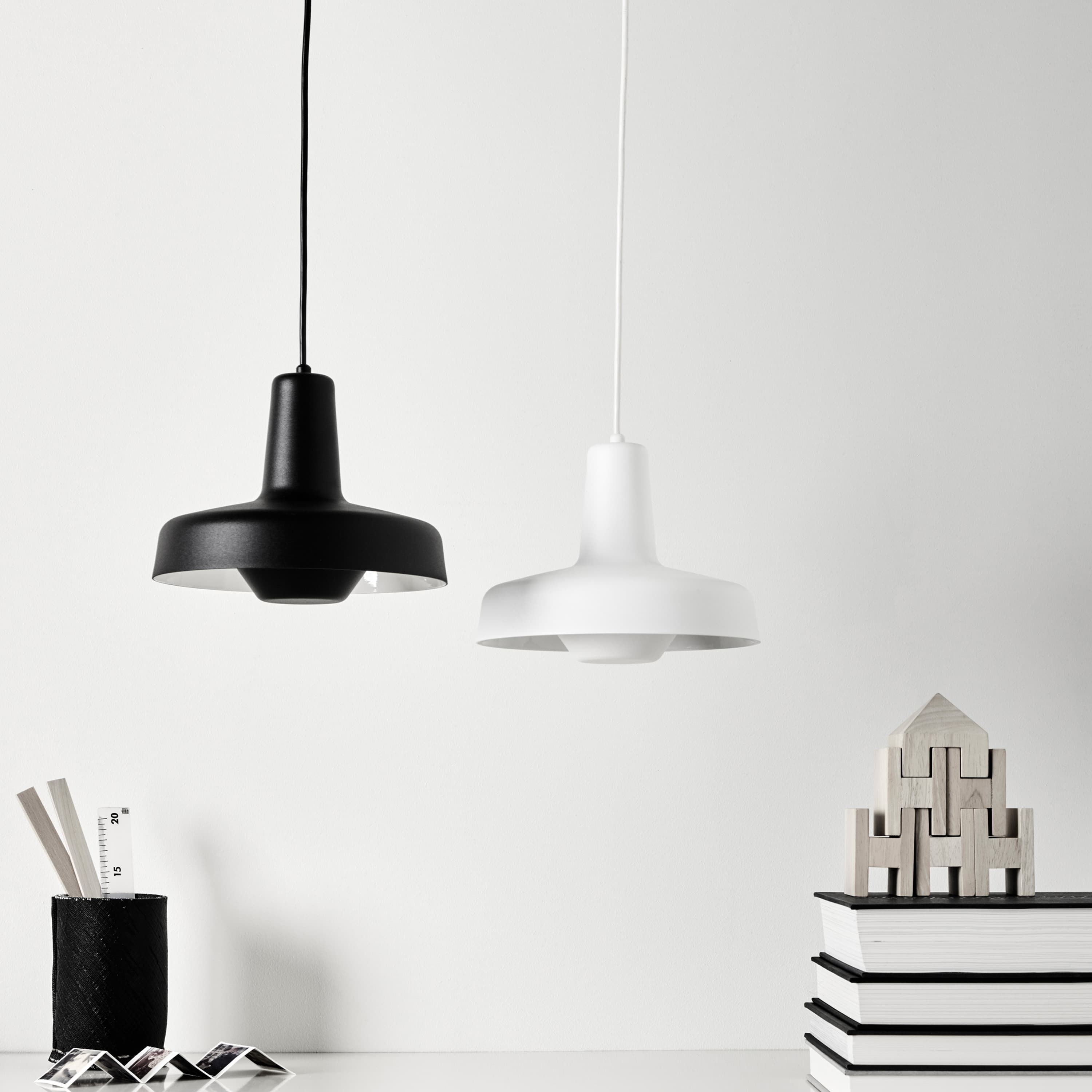 Arigato Ceiling Light Black 22cm
