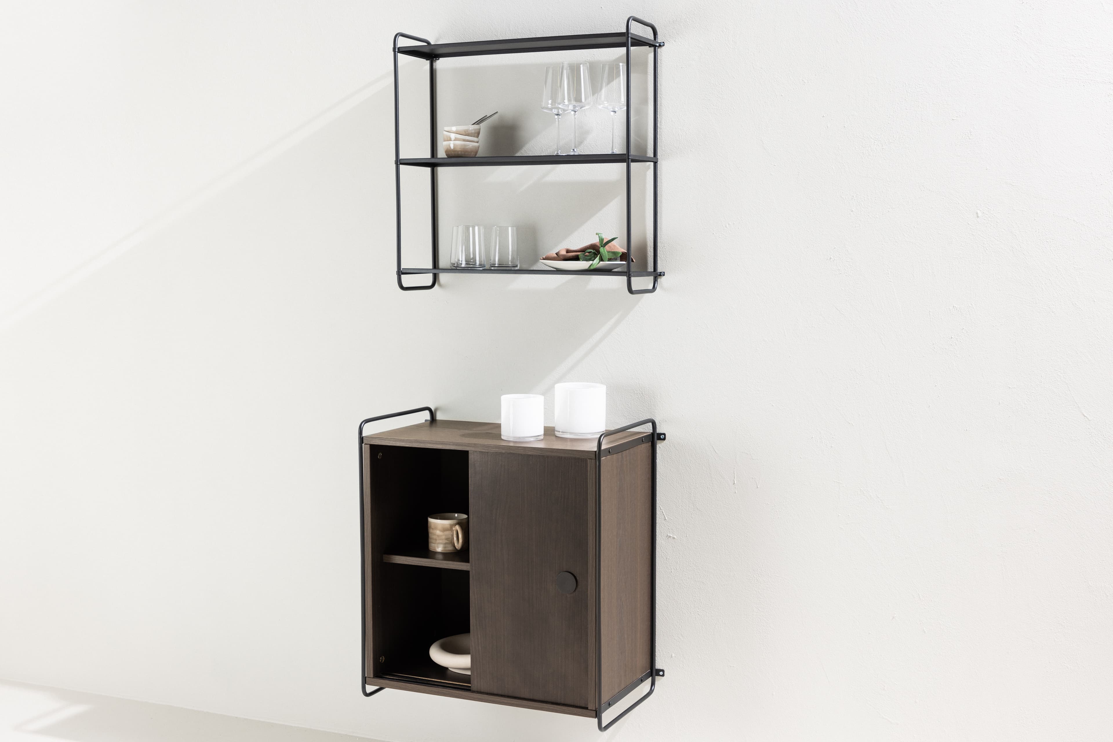 Lyon Vägghylla Black 62cm