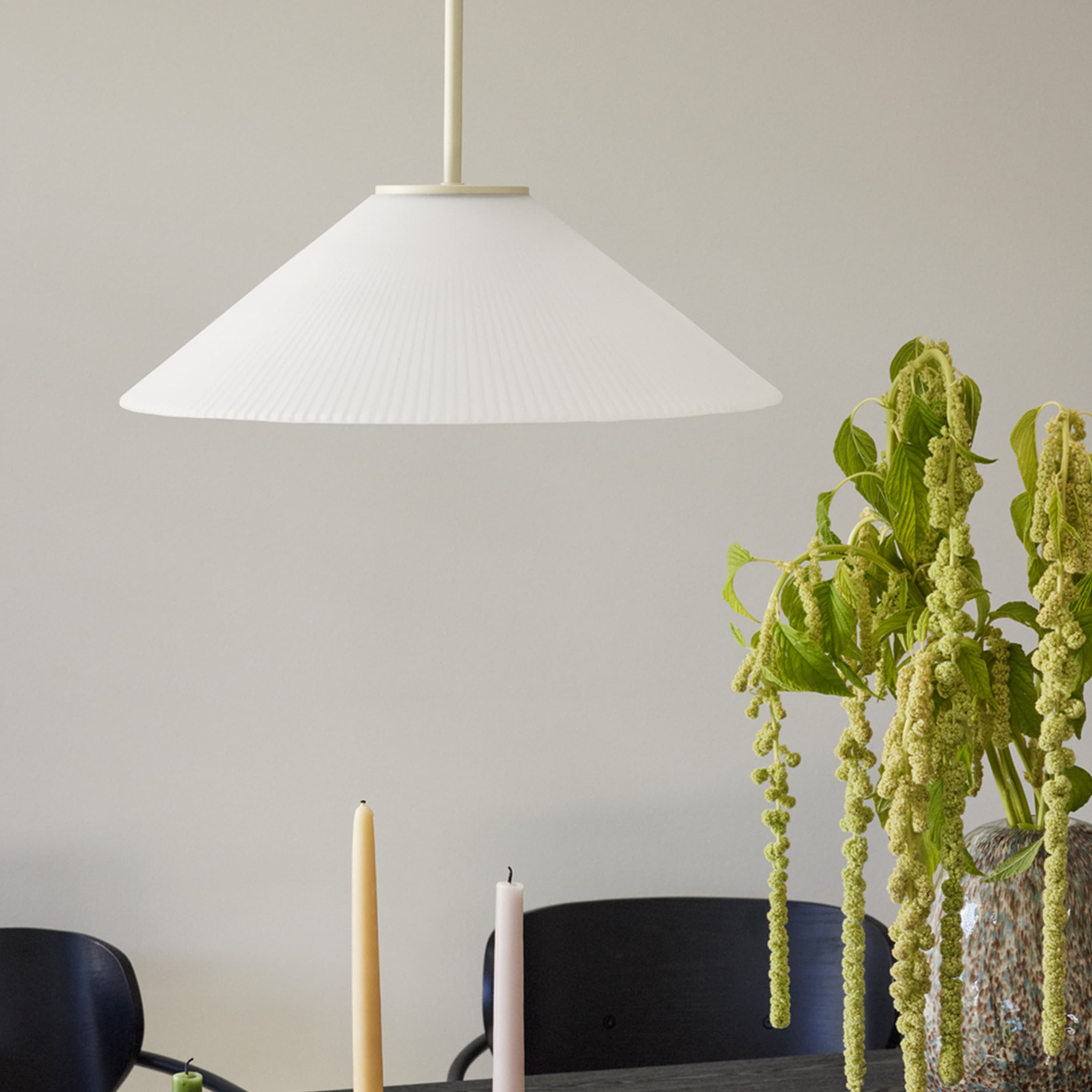 Solid Pendelleuchte White/Sand Ø44