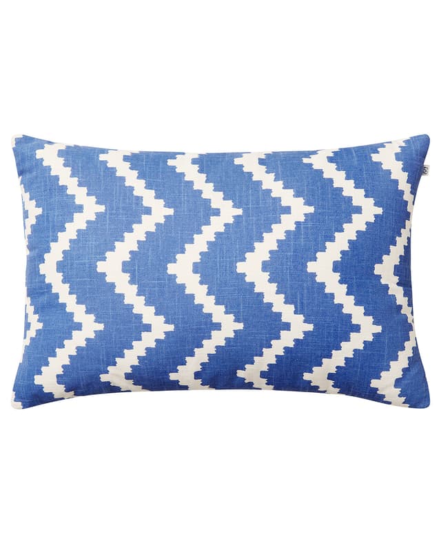 Ikat Sema Outdoor Zierkissen Riviera Blue 40x60