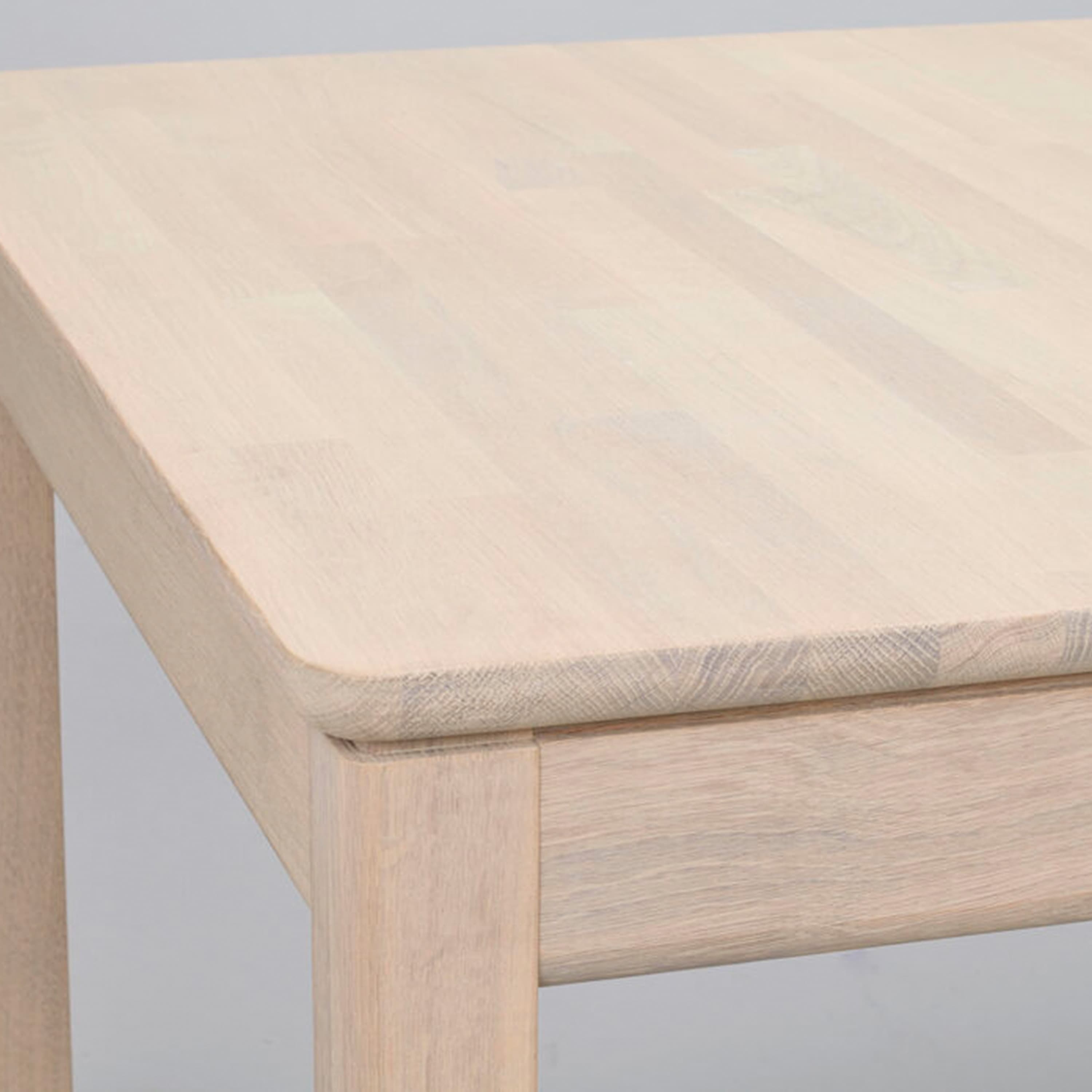 Gardner Dining Table White-pigmented Oak 200x95