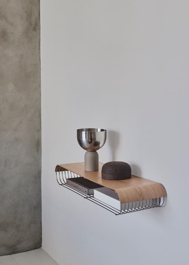 Curva Wall Shelf Silver 80cm