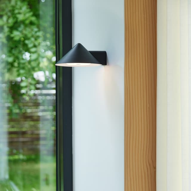 Grasp Wall Lamp Matt Black
