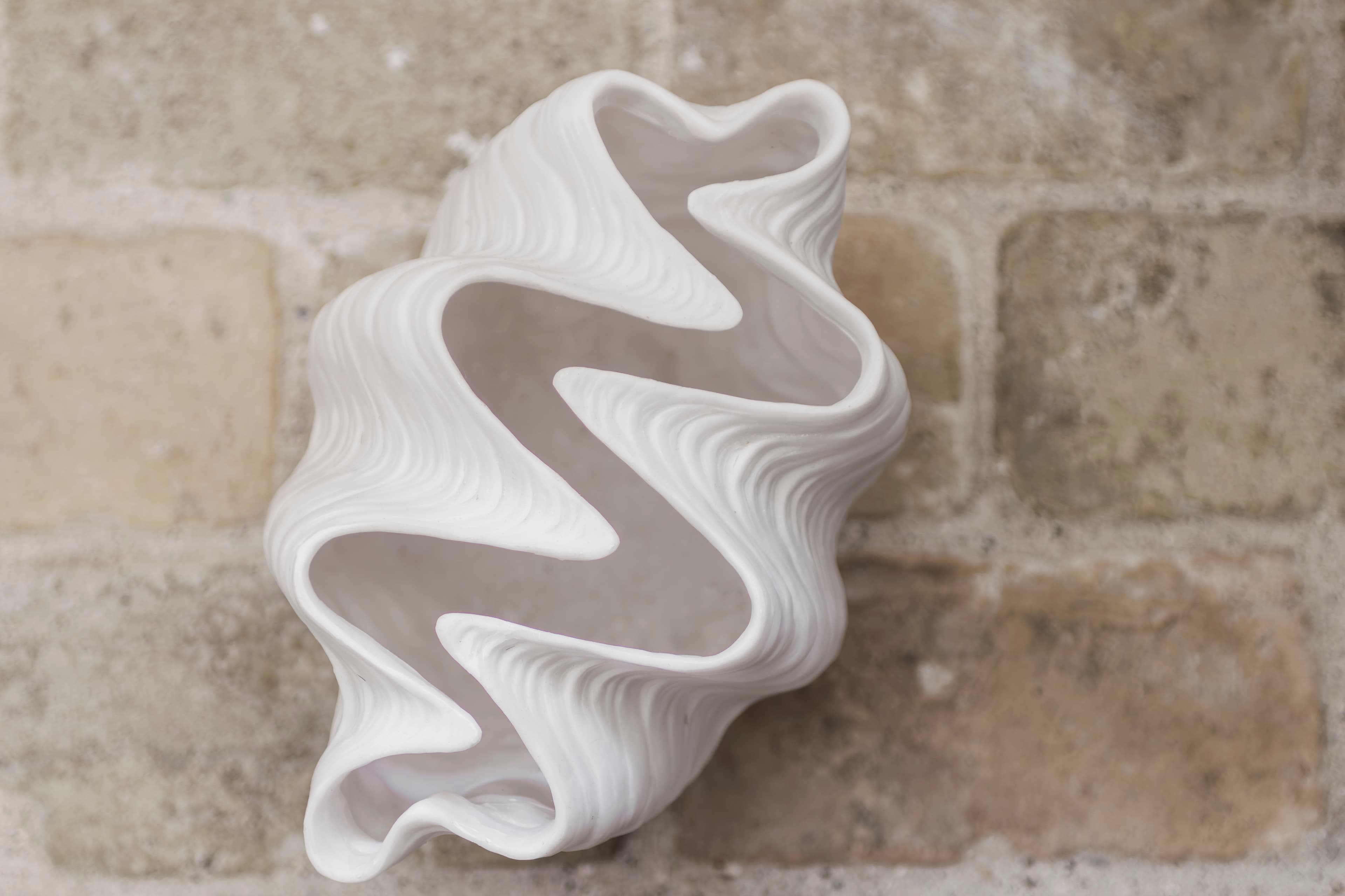 Shell Vase Offwhite Klein