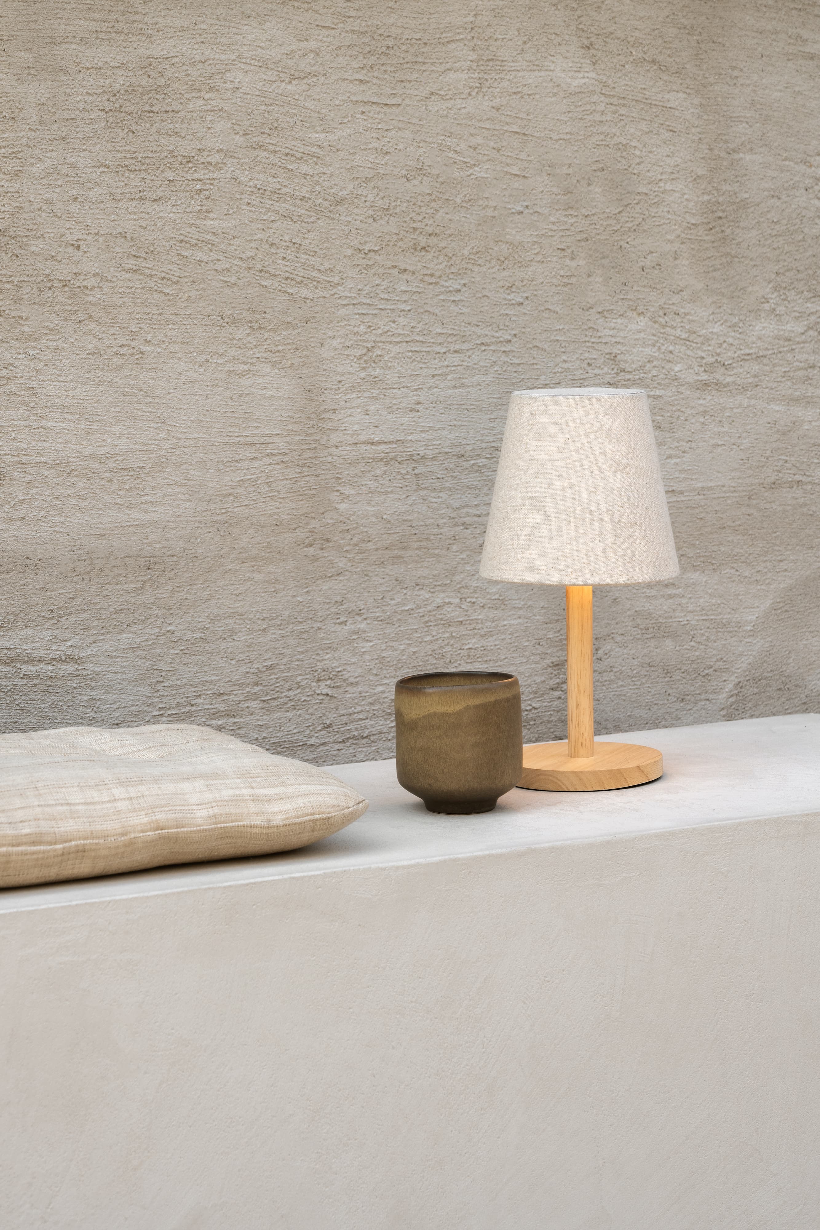 Tess Tragbare Tischlampe Natural 29cm