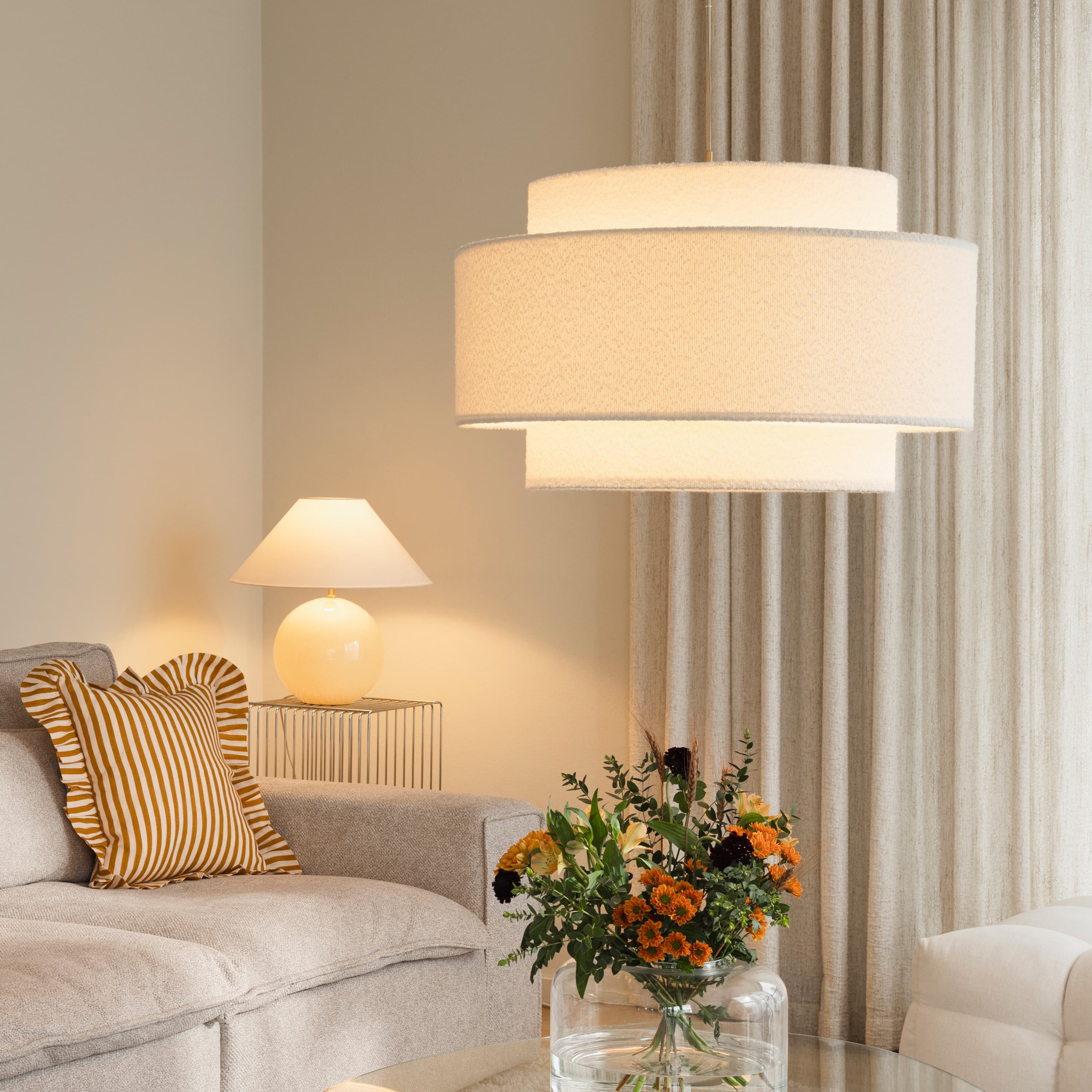 Iris Tischlampe Creme 45cm