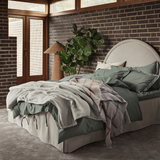 Napoli Bed Skirt Sand 140x220x42