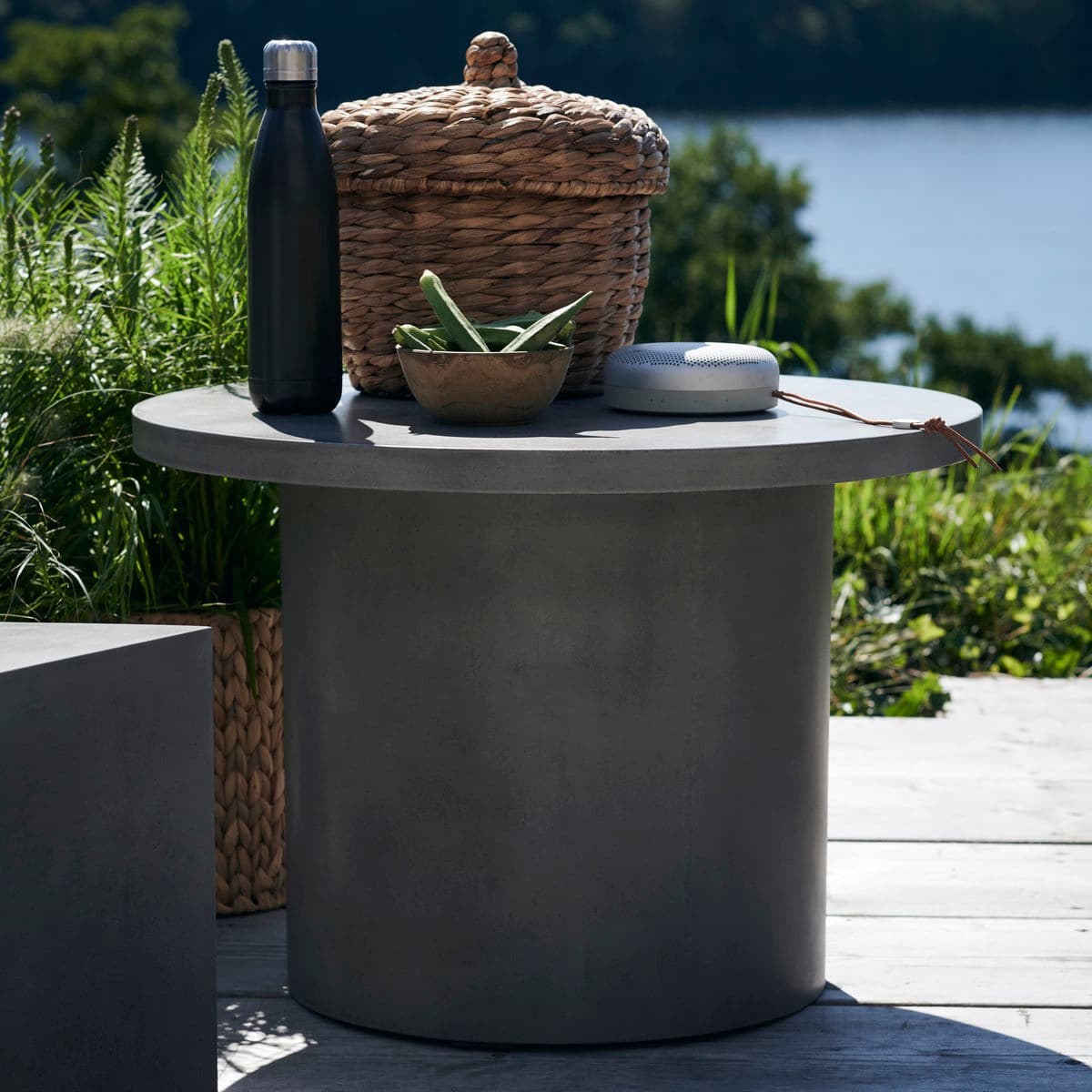 Stone Couchtisch Beton 65x45