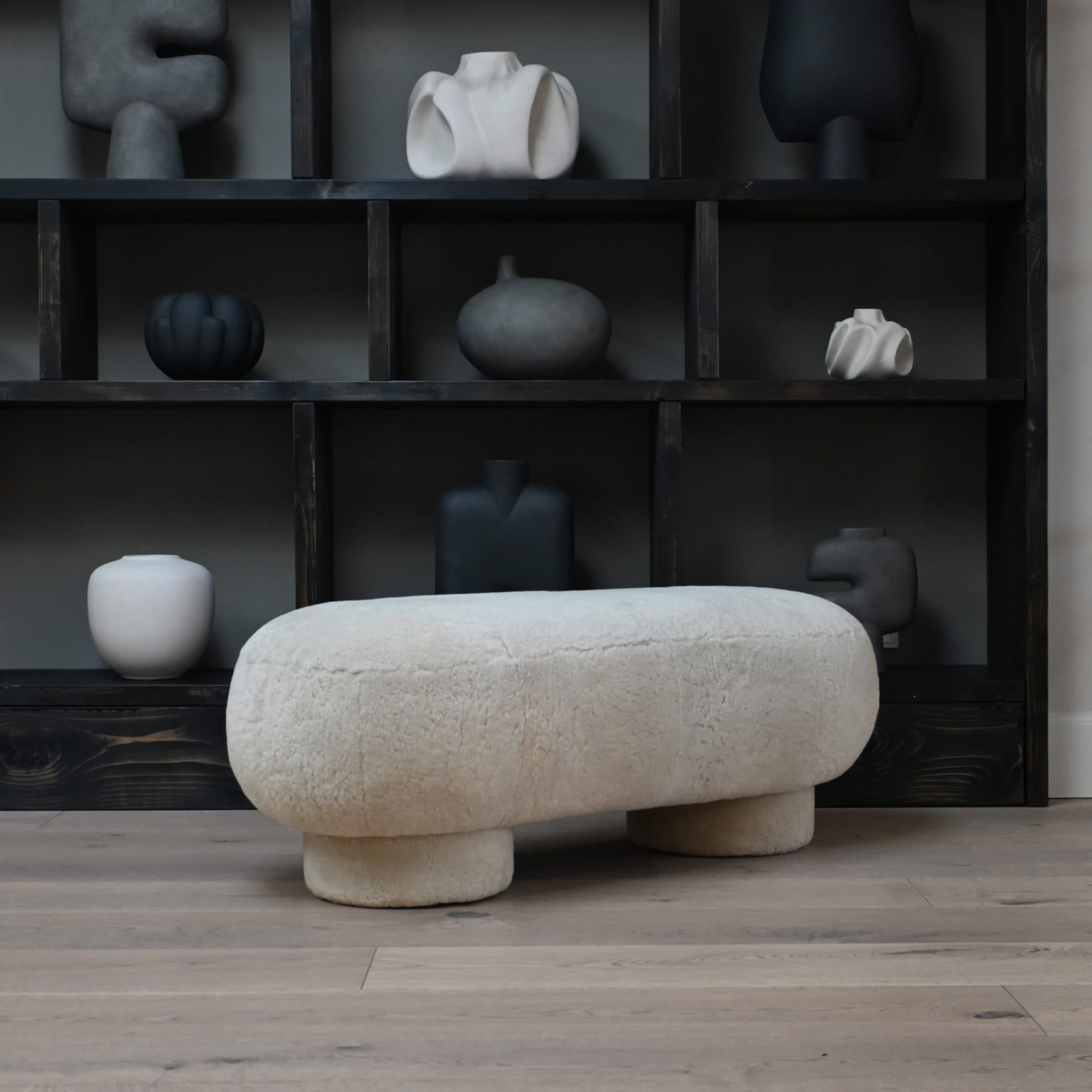 Big Foot Bench Sheepskin Sandshell 120cm
