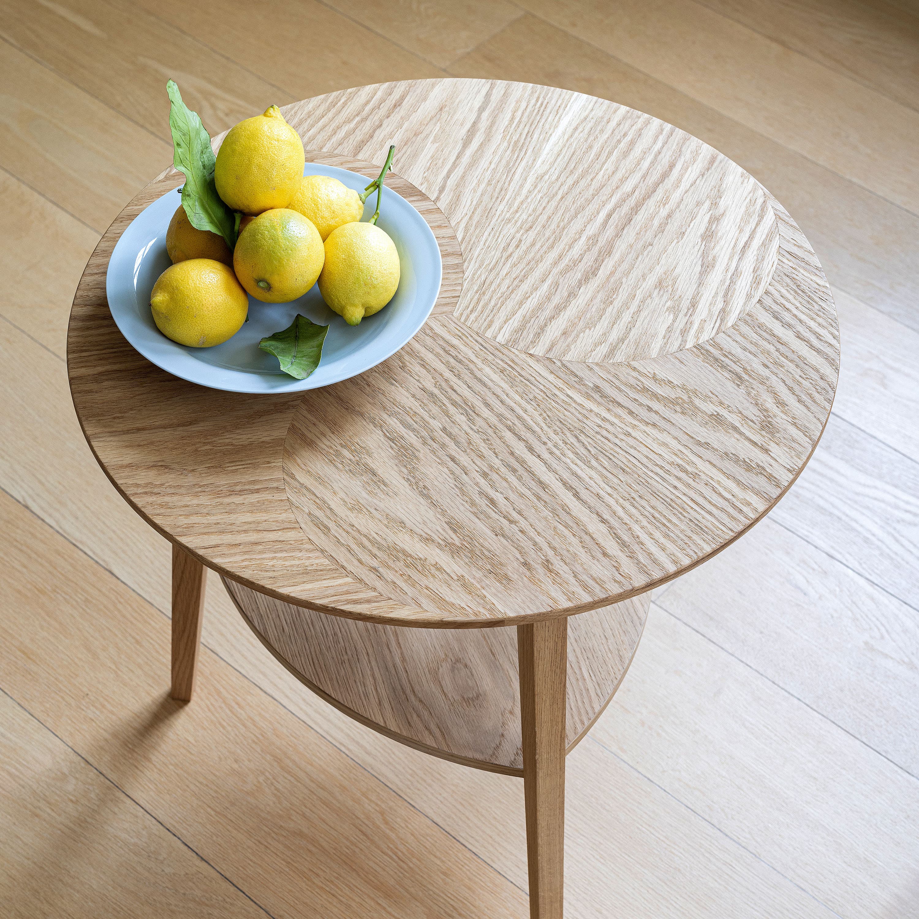 Drops Side Table Matte Lacquer Oak