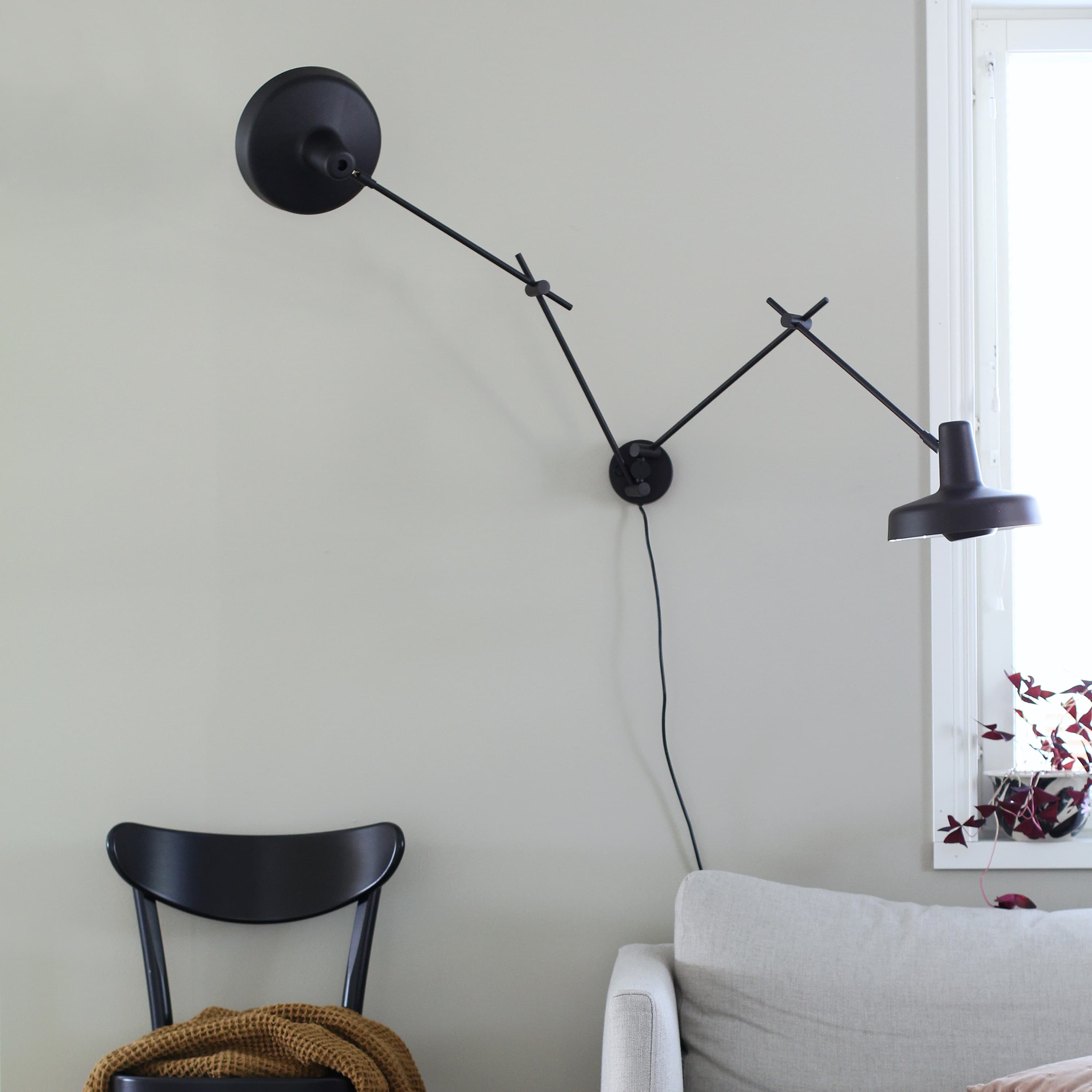Arigato Wall Lamp Double Black