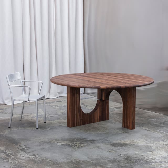 Sanders Dining Table Walnut Ø160