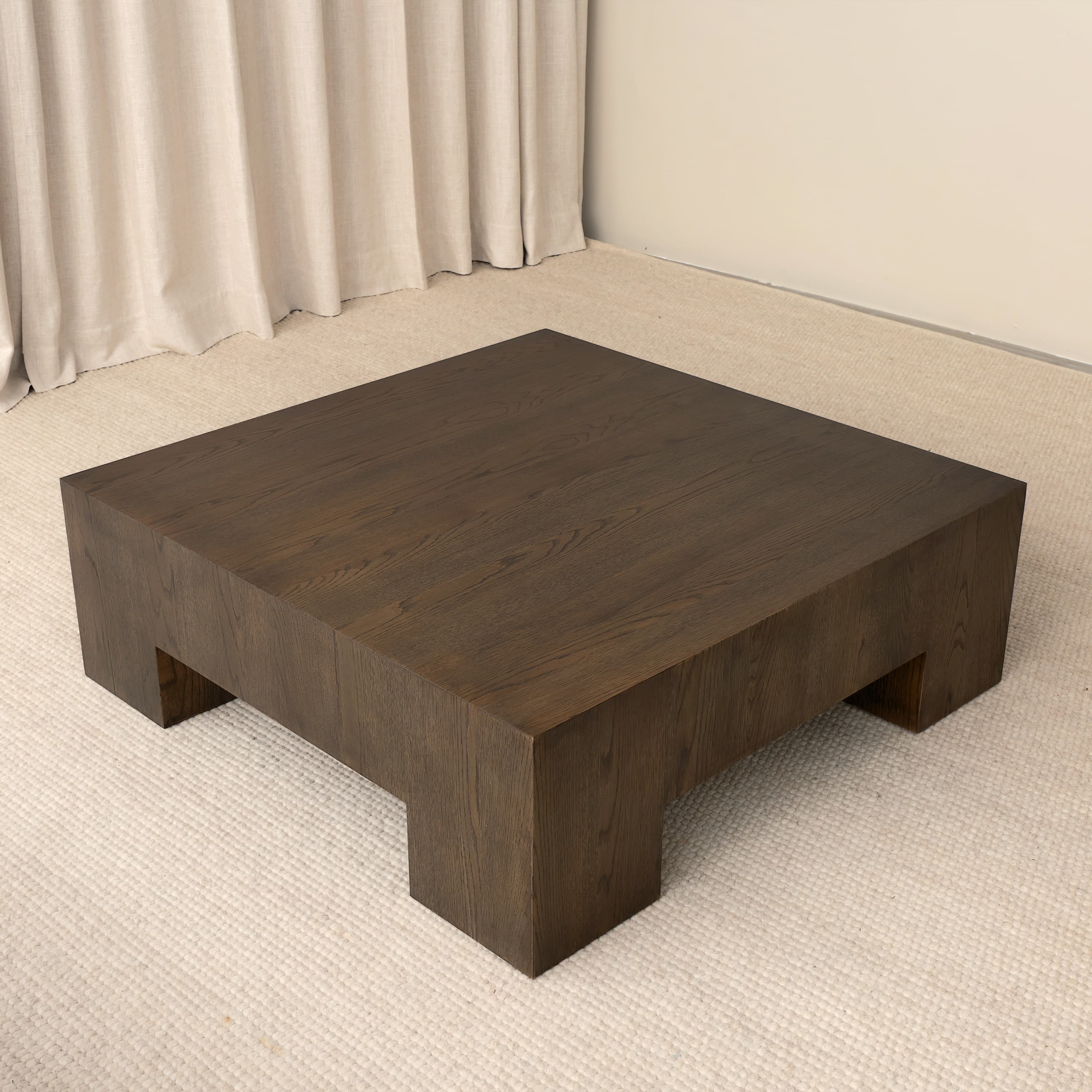 Chunky Couchtisch Braun gebeizte Eiche 90x90