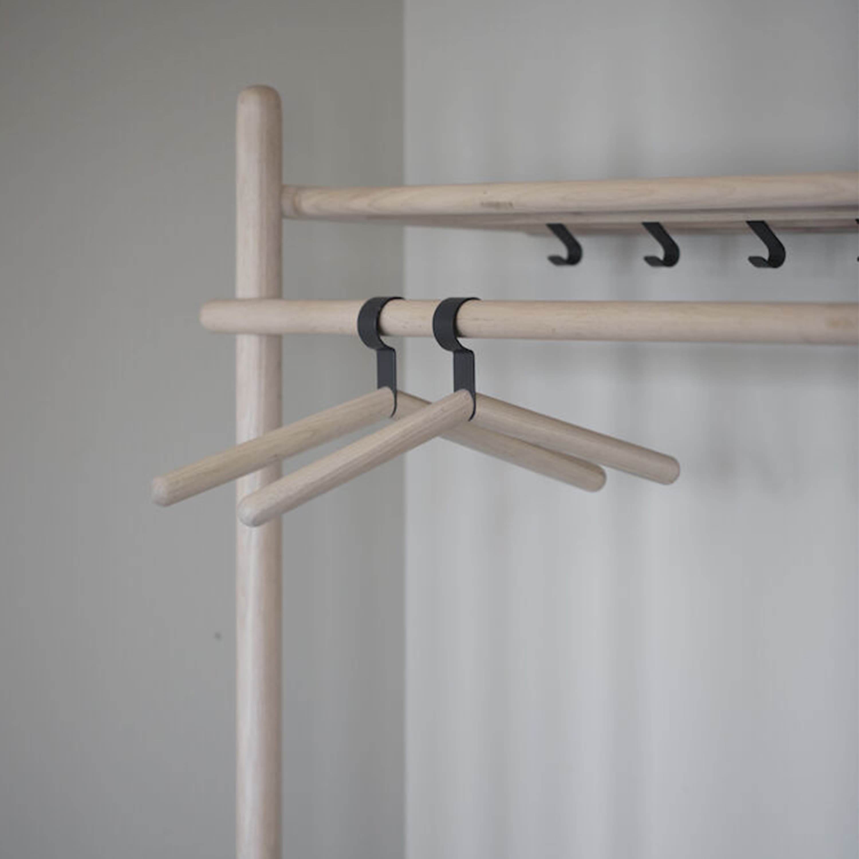Milford Clothing Rack White Washed
