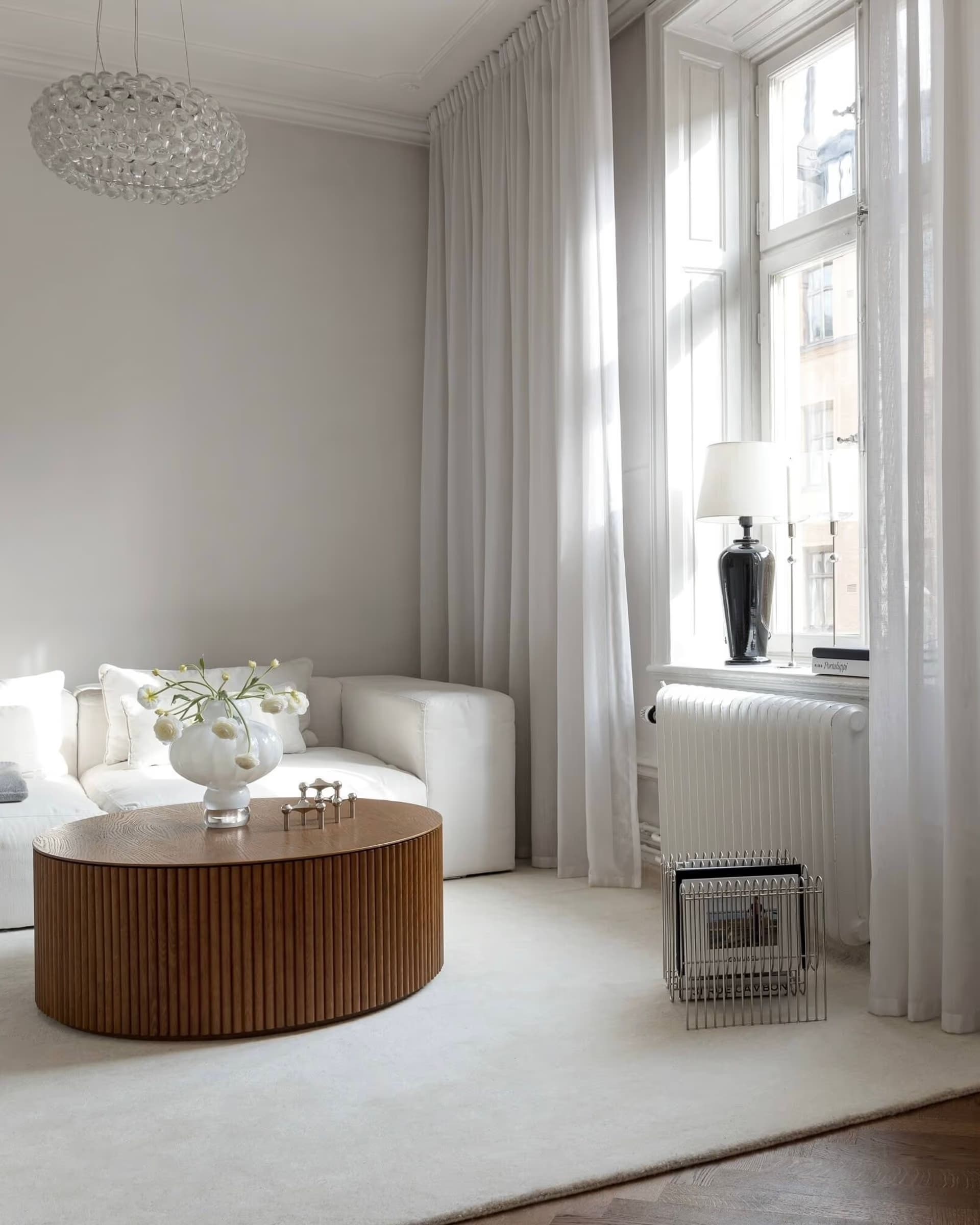 Liljehok Wool Rug Offwhite 250x350