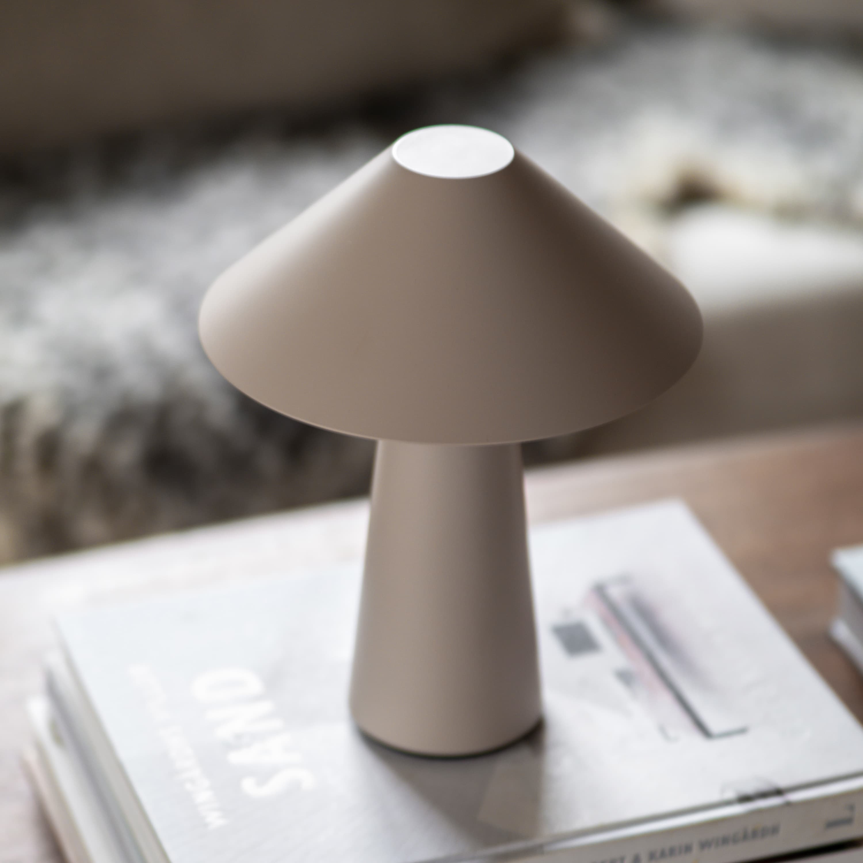 Cannes Portabel Tischlampe Mud 26cm