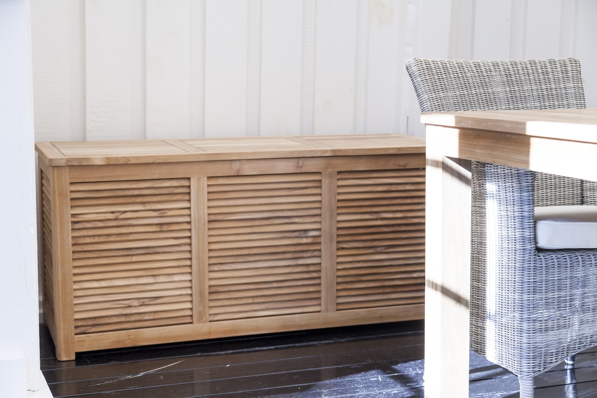 Classic Aufbewahrungsbox aus Teakholz 130cm