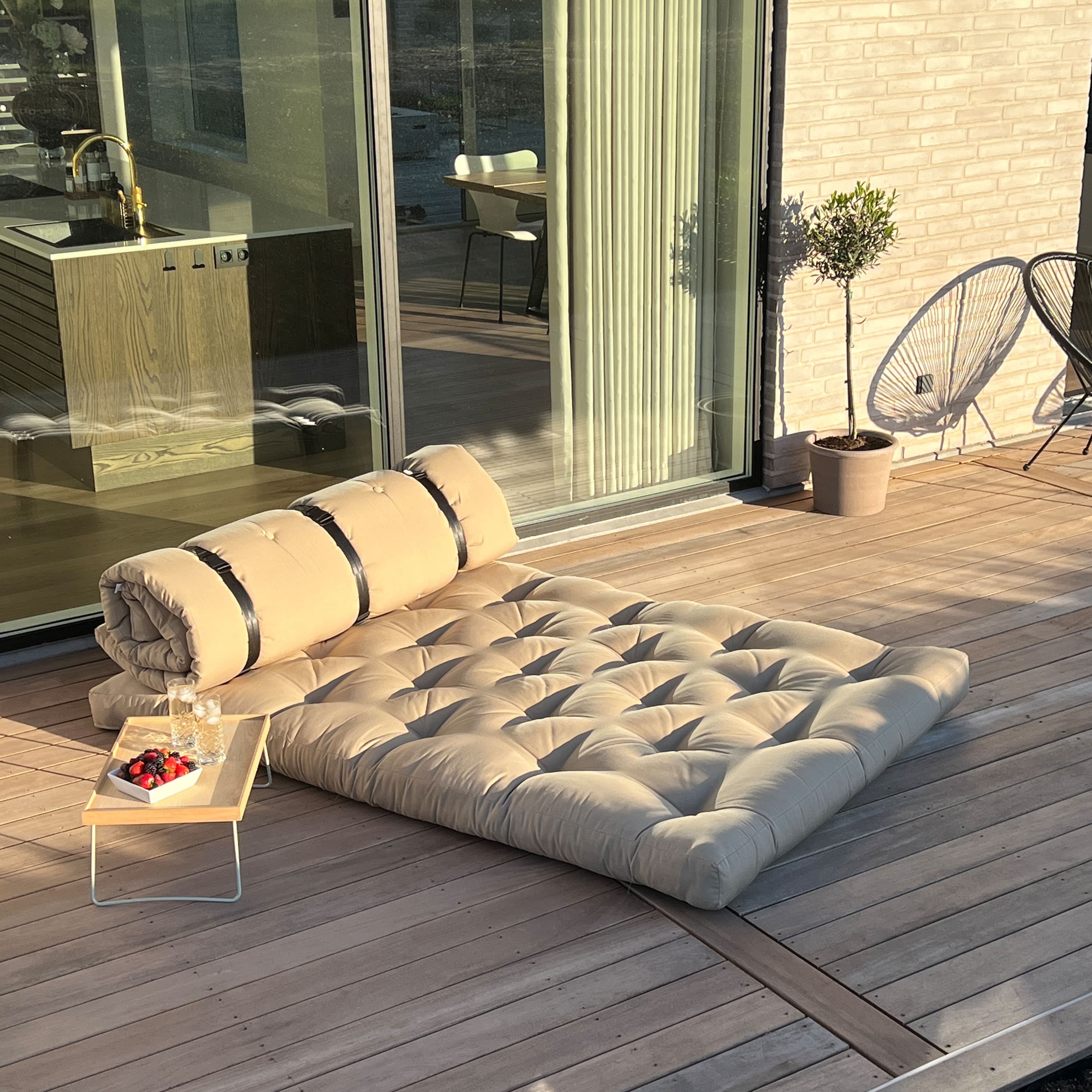 Buckle-Up Outdoor Daybed Beige 140cm