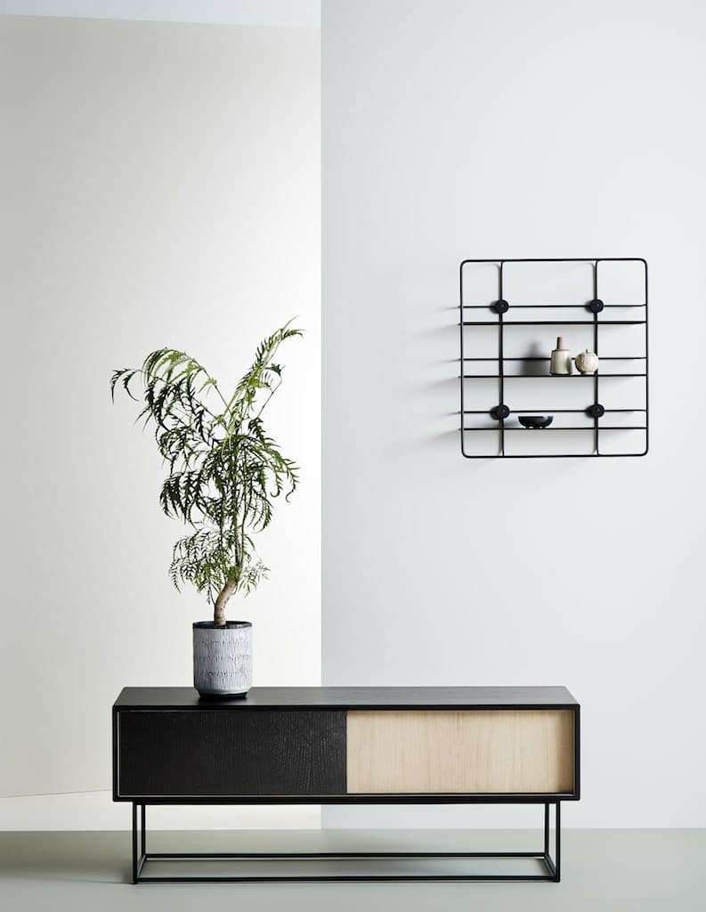 Virka < h3>Sideboard Black/Oak 120x47< /h3>