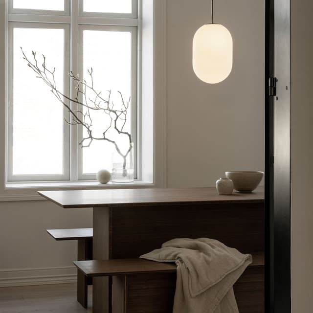 Noor Deckenleuchte Opal/Schwarz Large